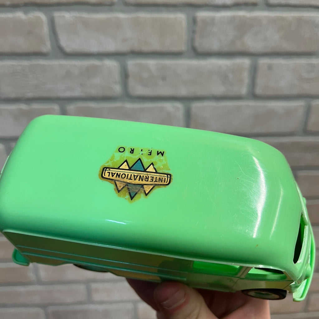 International Harvester Metro Truck Product Miniature Dealership Card Holder