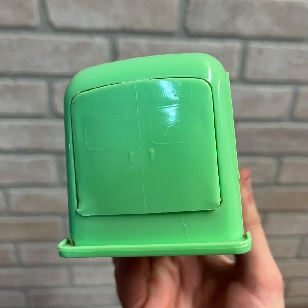 International Harvester Metro Truck Product Miniature Dealership Card Holder