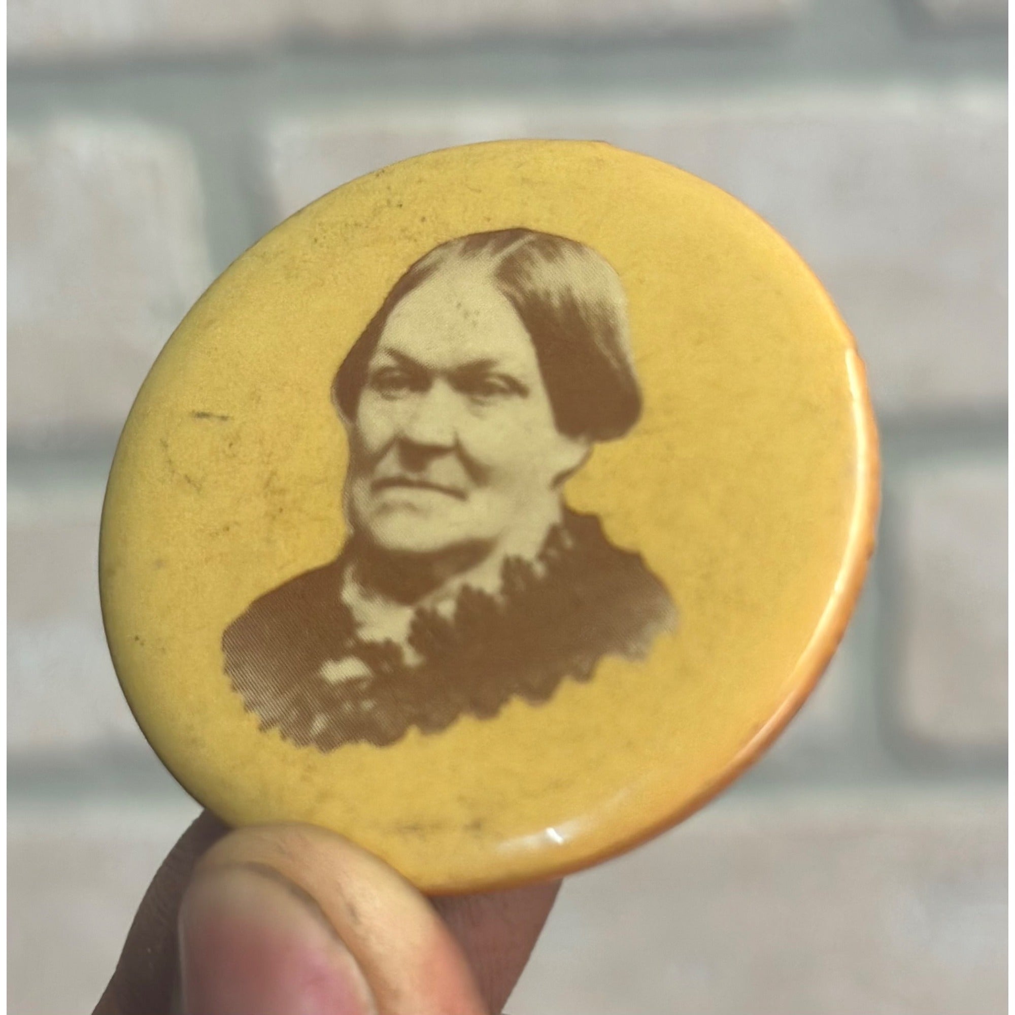 RARE Vintage 1966 Mrs Grundy's Motto Sandyval Pin Button Pinback Sepia 1.75"