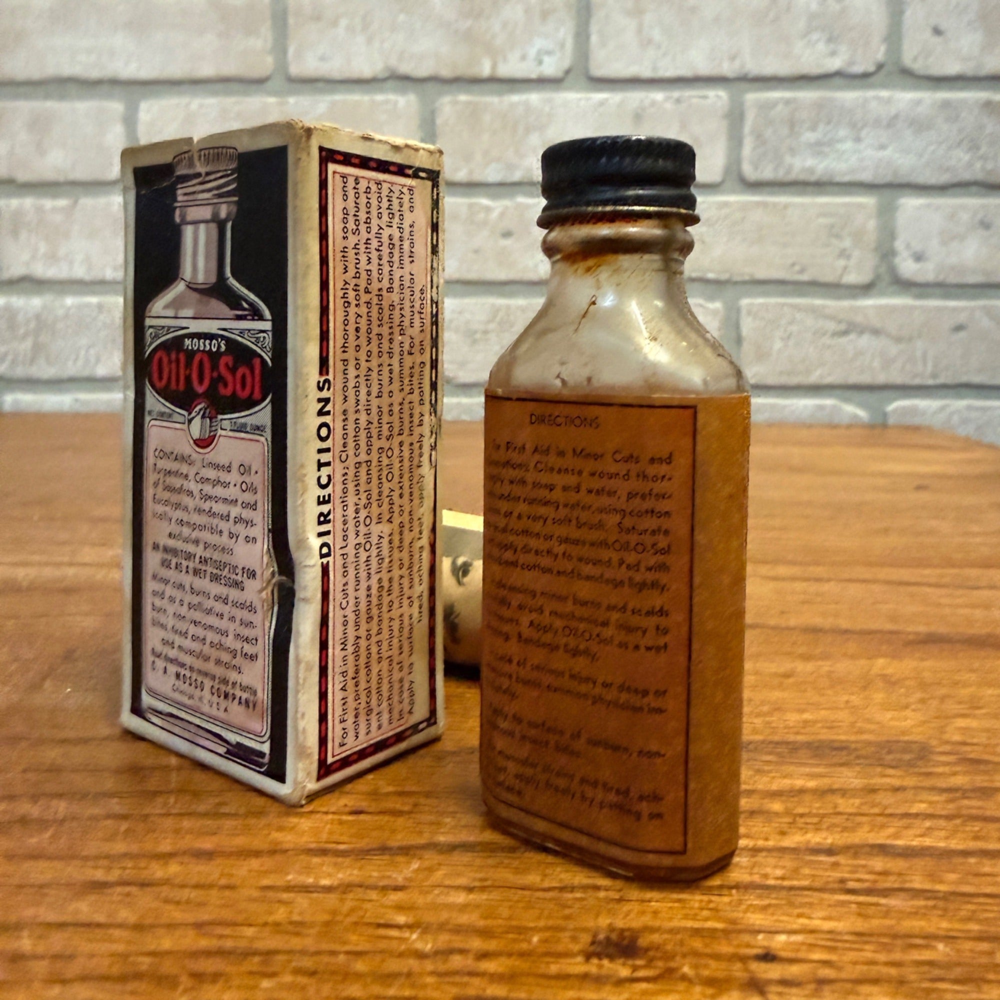 MOSSO'S OIL O SOL CHICAGO ANTIQUE MEDICINE DRUG PHARMACY BOTTLE 1930s