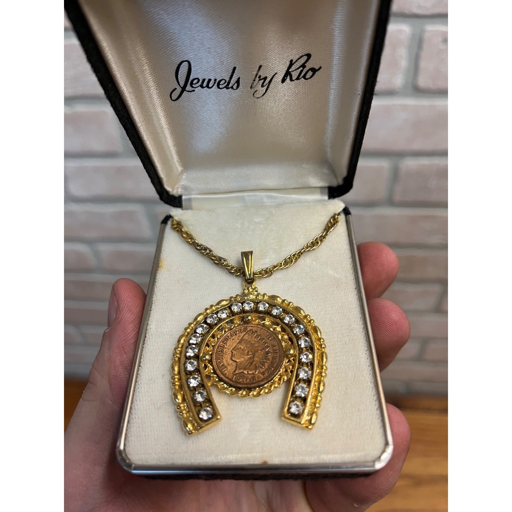 Vintage 1906 Good Luck Indian Head Penny In Horseshoe Charm/Pendant/Necklace