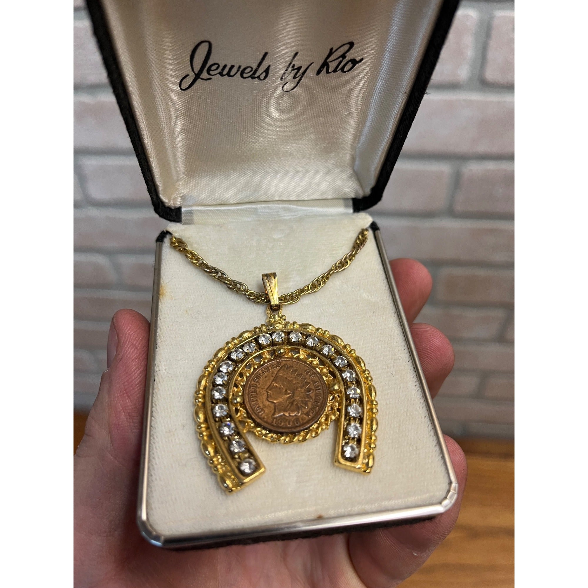 Vintage 1906 Good Luck Indian Head Penny In Horseshoe Charm/Pendant/Necklace