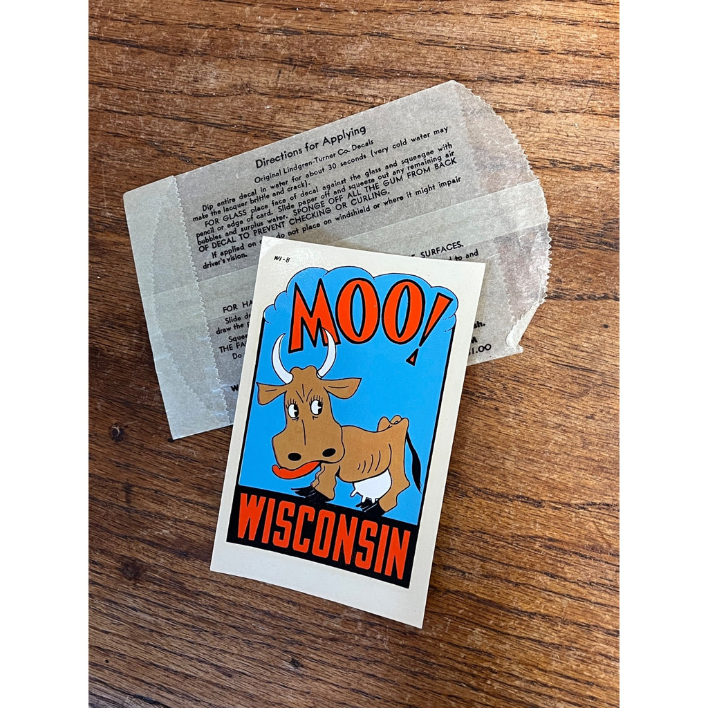 Vintage 1950s Wisconsin Moo! Brown Cow State Travel Souvenir Decal Sticker NOS
