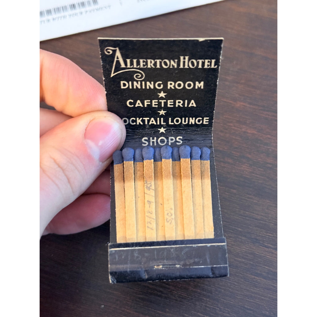 Vintage Allerton Hotel Chicago UNSTRUCK Matchbook FULL Lot (2)