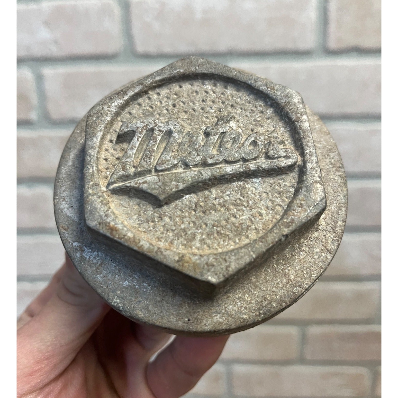 Original Antique Meteor Funeral Hearse Automobile Center Cap Grease Dust Cover