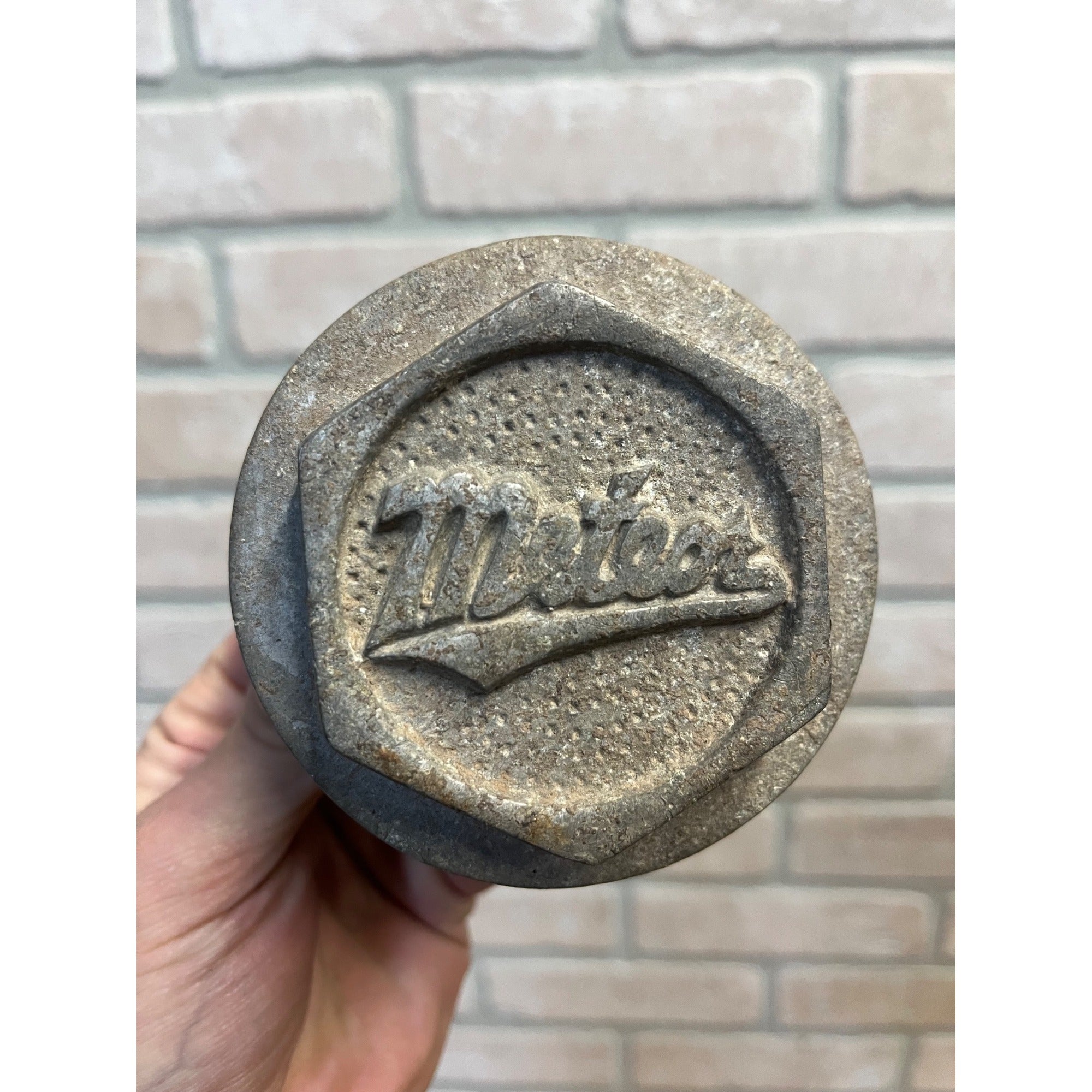 Original Antique Meteor Funeral Hearse Automobile Center Cap Grease Dust Cover