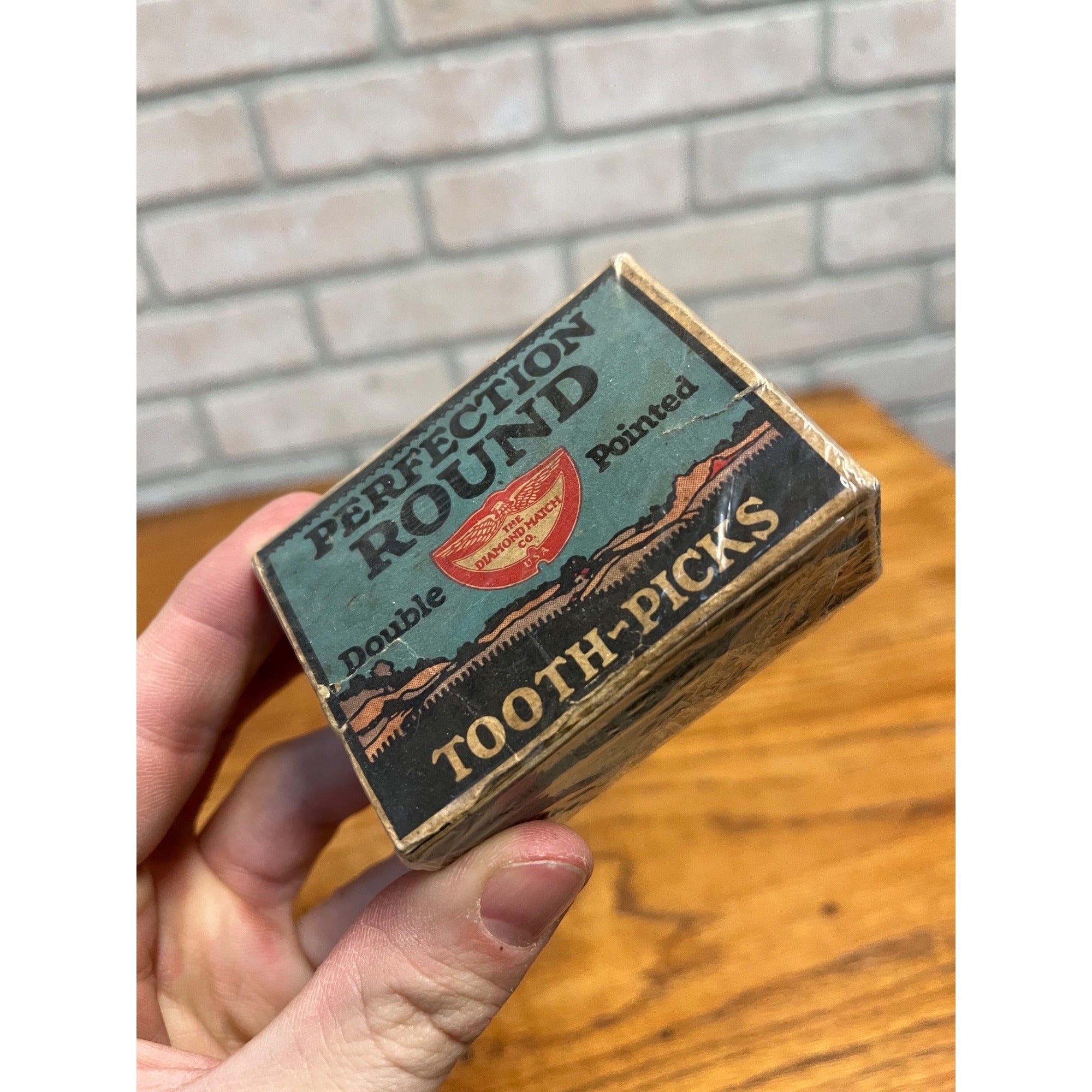 Vintage 1920s Diamond Match Co. Perfection Round Toothpicks Box Advertising