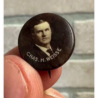 RARE Charles H. Weisse For Congress Wisconsin WI Photo Campaign Pin Pinback Button