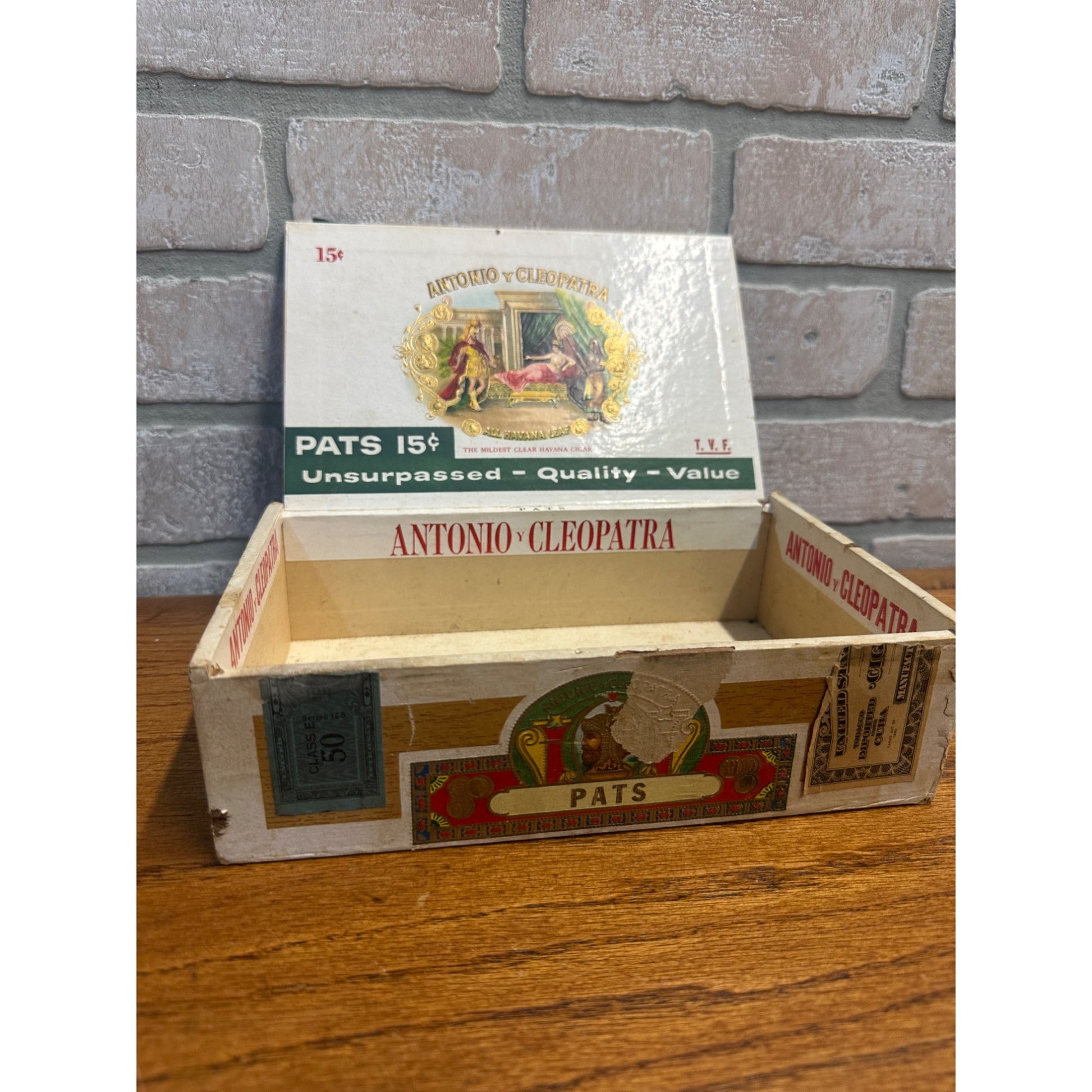Vintage Antonio Y Cleopatra Cigar Box Advertising American Tobacco Co.
