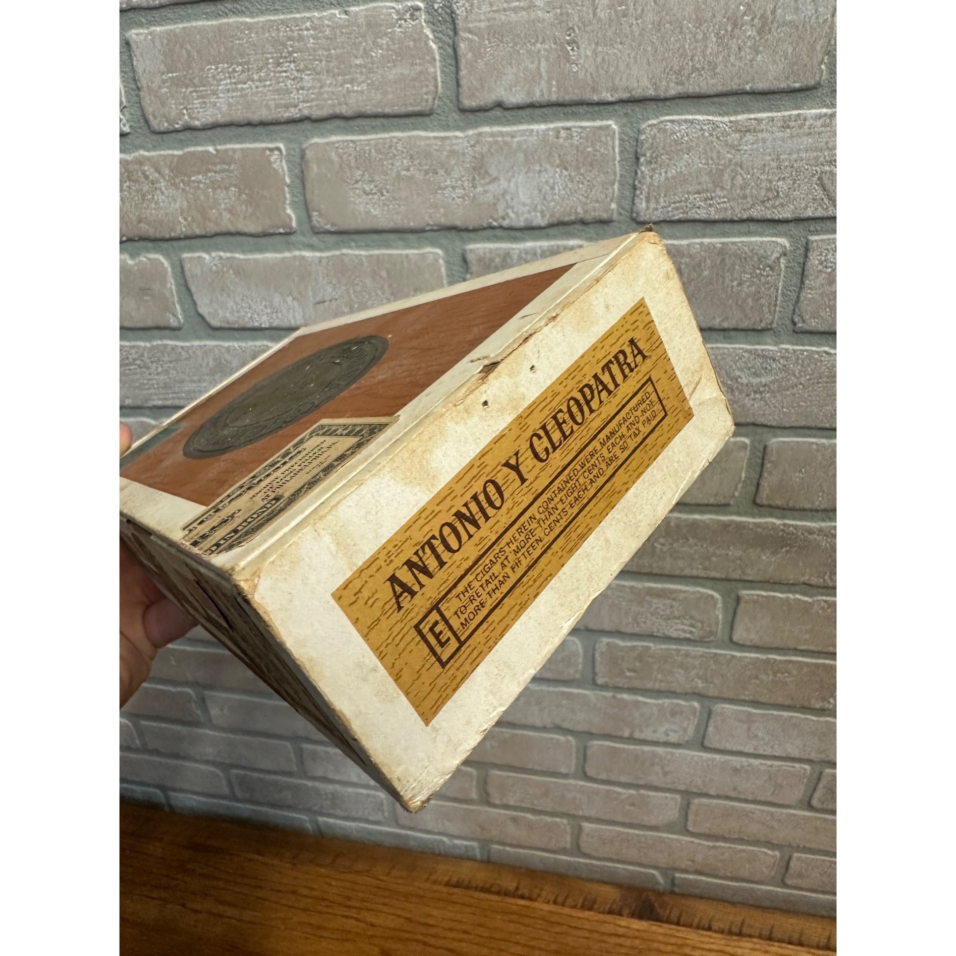 Vintage Antonio Y Cleopatra Cigar Box Advertising American Tobacco Co.