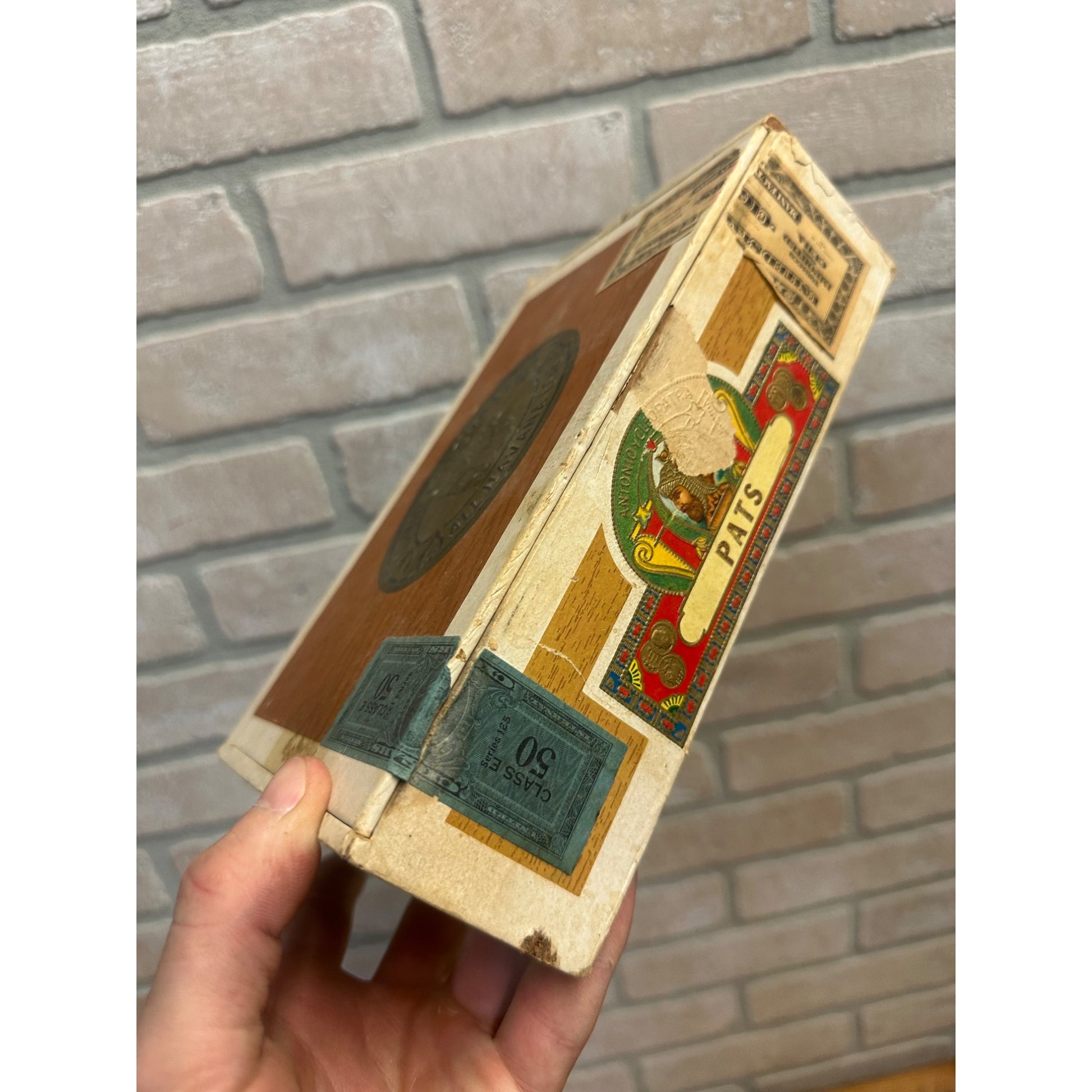 Vintage Antonio Y Cleopatra Cigar Box Advertising American Tobacco Co.