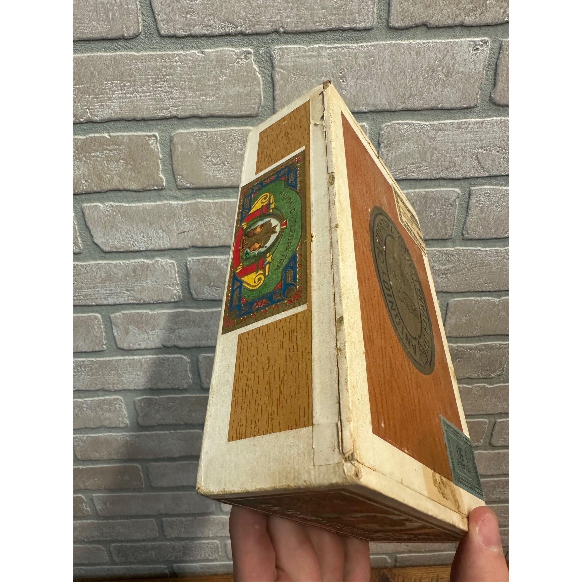 Vintage Antonio Y Cleopatra Cigar Box Advertising American Tobacco Co.