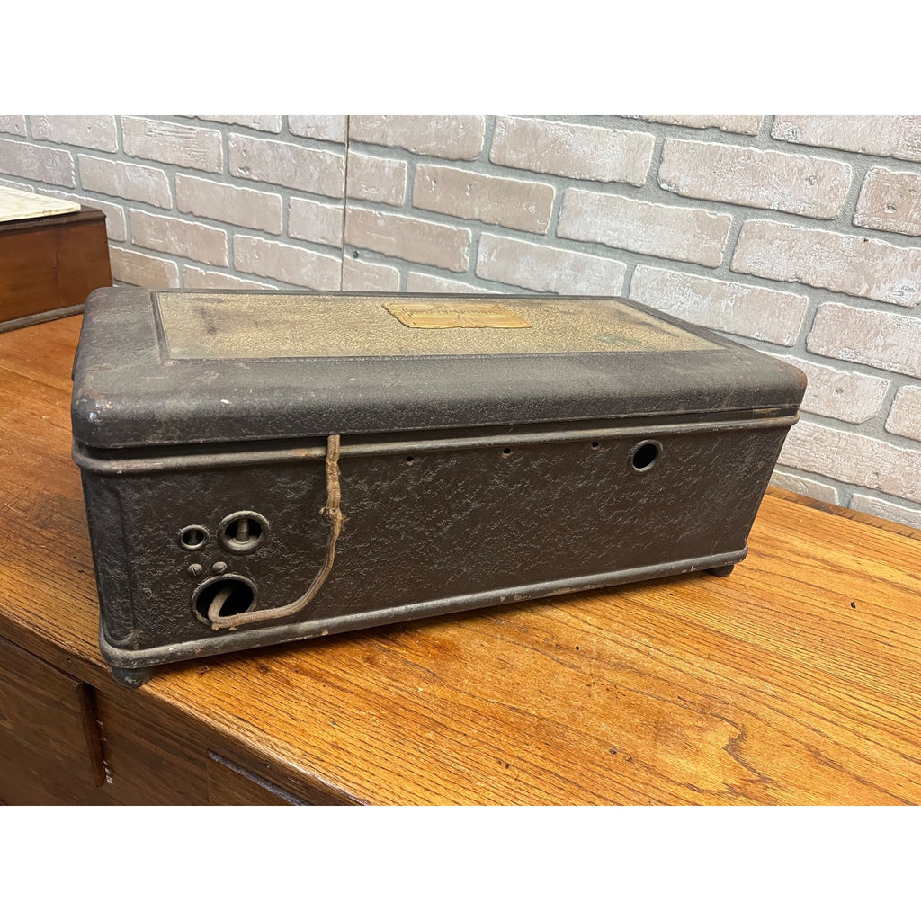 Antique 1920s Metal Case Atwater Kent Model 44 For Restoration Untested As Is