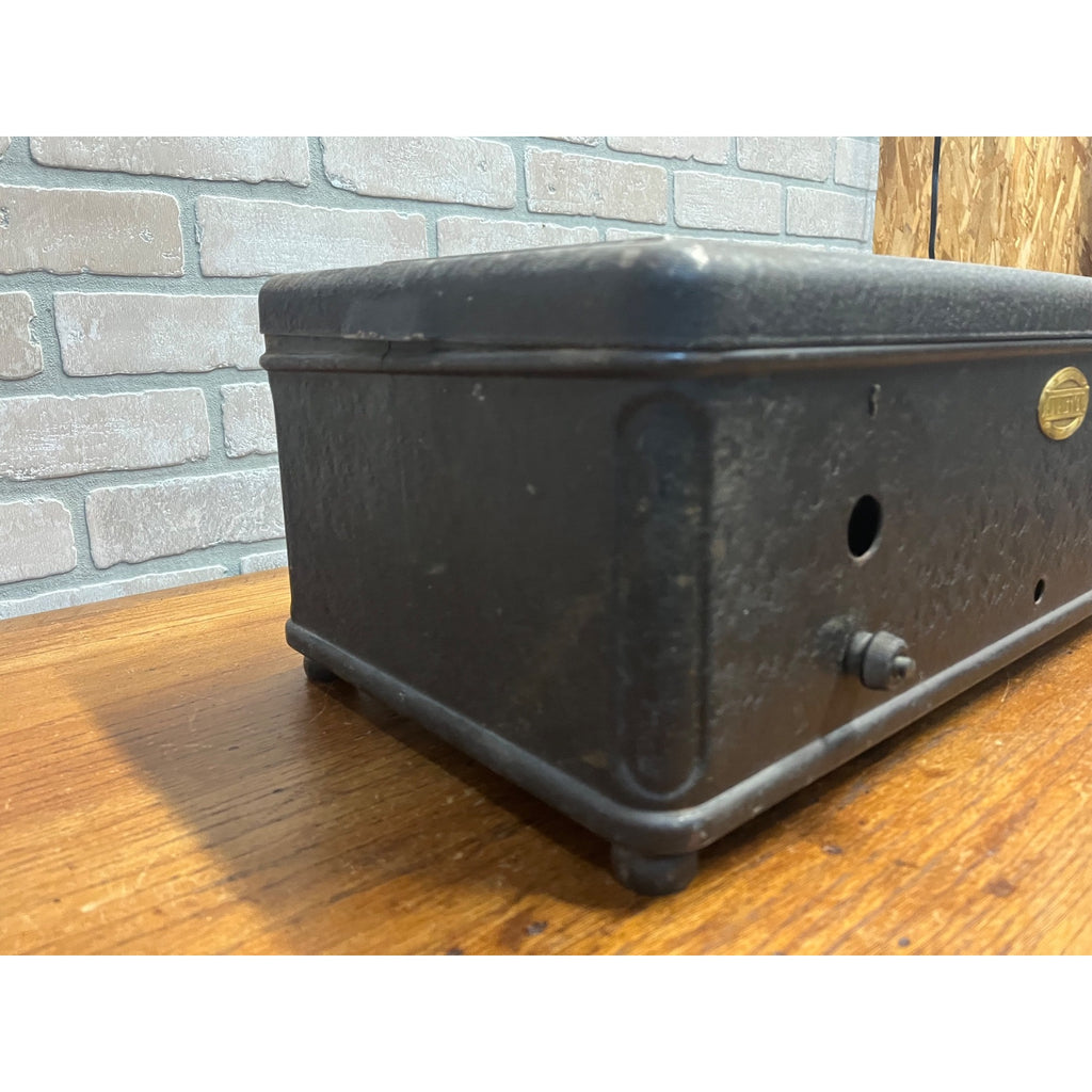 Antique 1920s Metal Case Atwater Kent Model 44 For Restoration Untested As Is