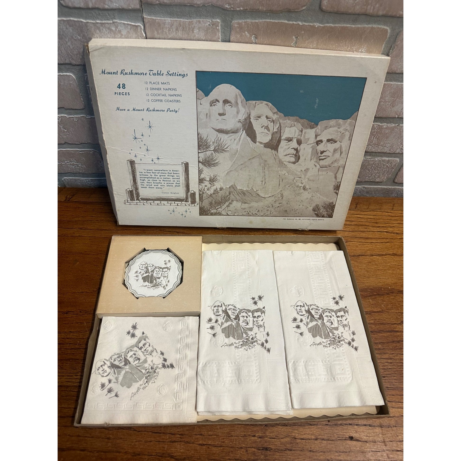 Vintage Mount Rushmore Table Settings Burgess Co. w/ Box Napkins Coasters ++