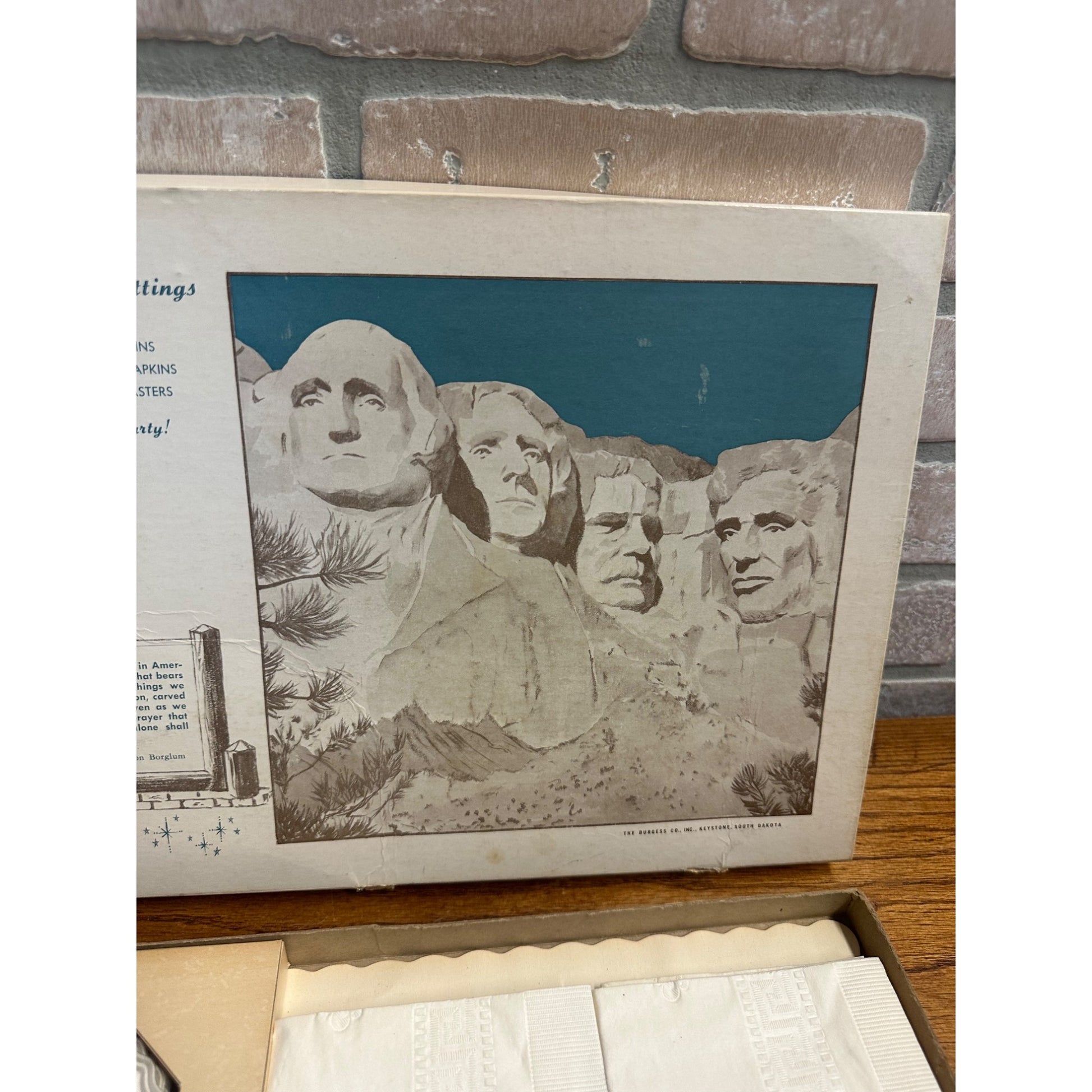 Vintage Mount Rushmore Table Settings Burgess Co. w/ Box Napkins Coasters ++