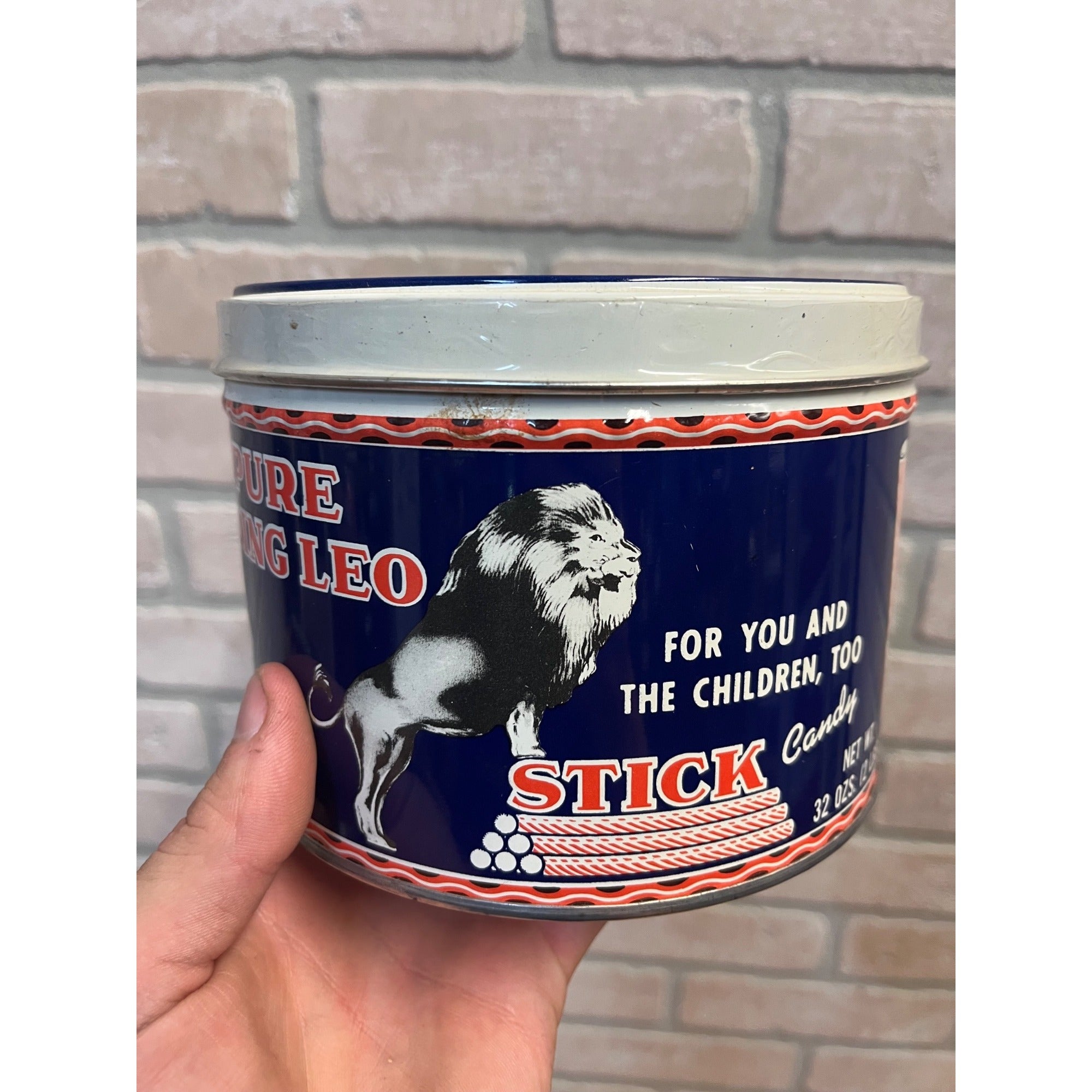 Vintage 1980s King Leo Stick Candy Tin 2lb Can Peppermint Lion Nashville TN