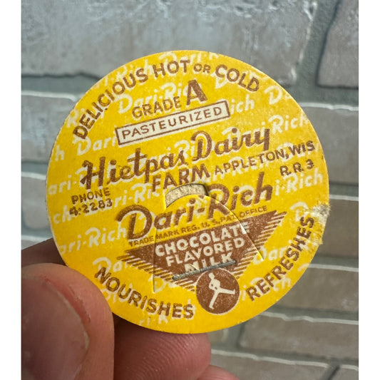 Milk Bottle Cap - Hietpas Dairy Farm - Appleton, (Wisconsin) Wis WI - Dari-Rich Yellow