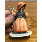 RARE Vintage Goebel Hummel Signs of Spring #203 Two Shoe TMK2 Full Bee