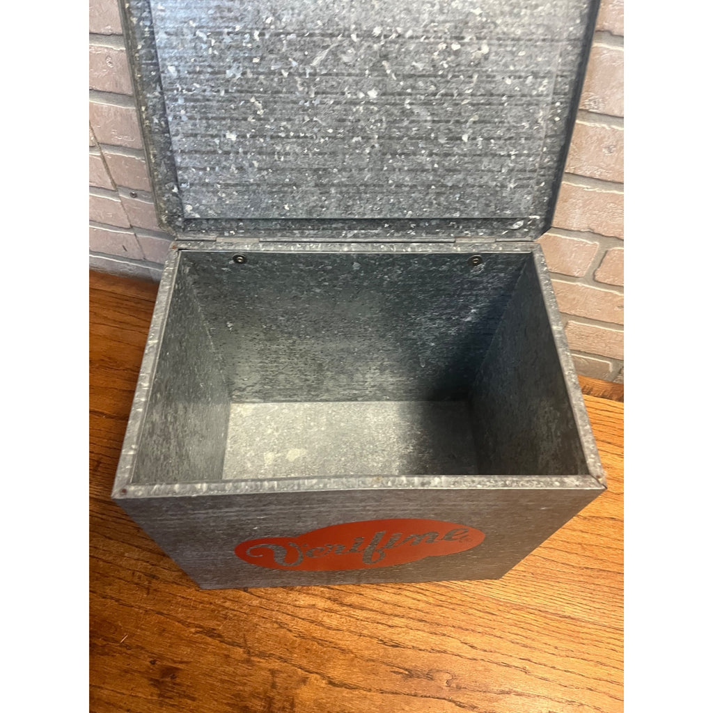VTG VERIFINE DAIRY GALVANIZED PORCH MILK BOX BOTTLE COOLER WISCONSIN
