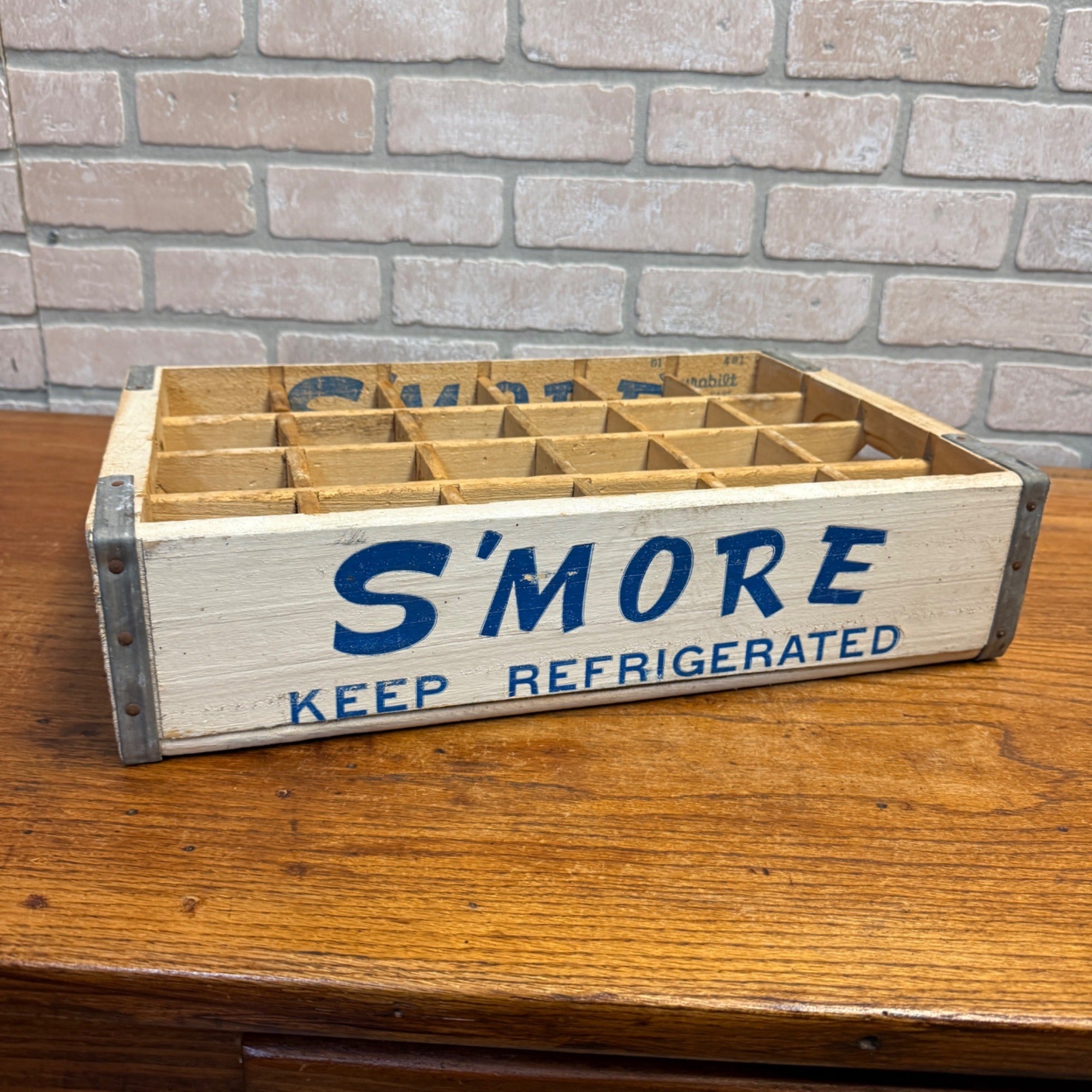 RARE Vintage S'More Wooden Soda Pop Crate Carrier Chaseburg Wis 1965 Smore MINT