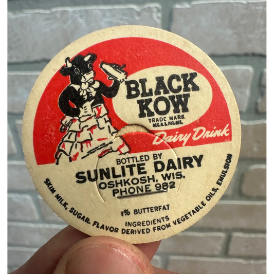 Milk Bottle Cap - Sunlite Dairy Farm - Oshkosh, (Wisconsin) Wis WI - Black Kow