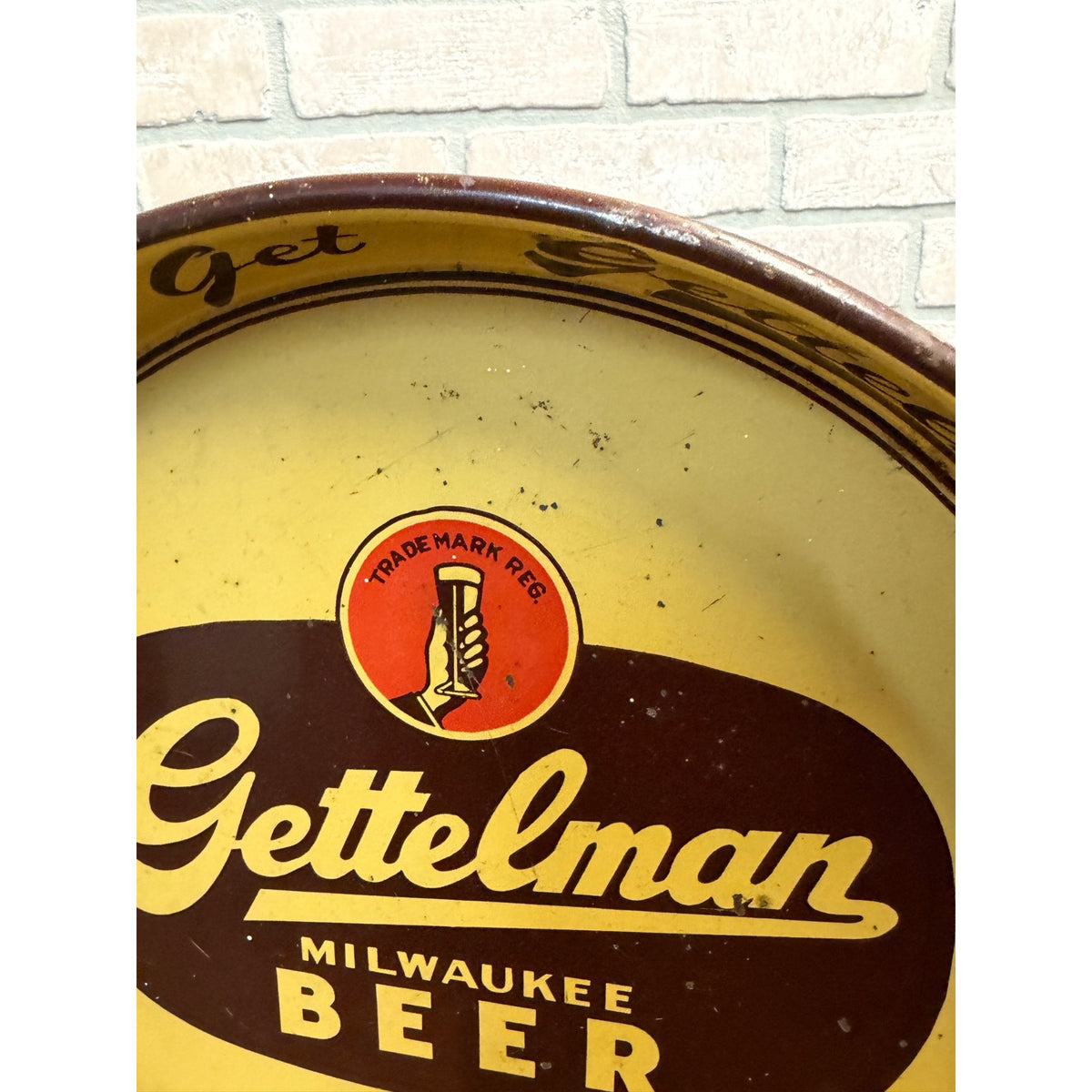 Vintage Gettelman Beer Tray Yellow Round 1940s Milwaukee  Wis Bar Get Get Gettelman