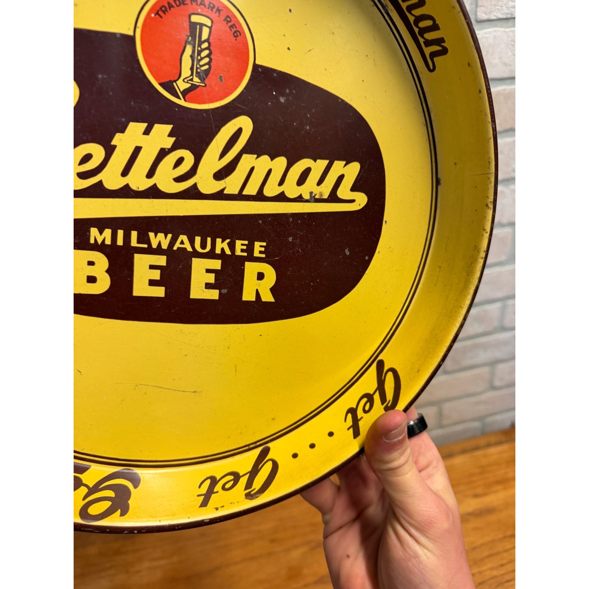 Vintage Gettelman Beer Tray Yellow Round 1940s Milwaukee  Wis Bar Get Get Gettelman