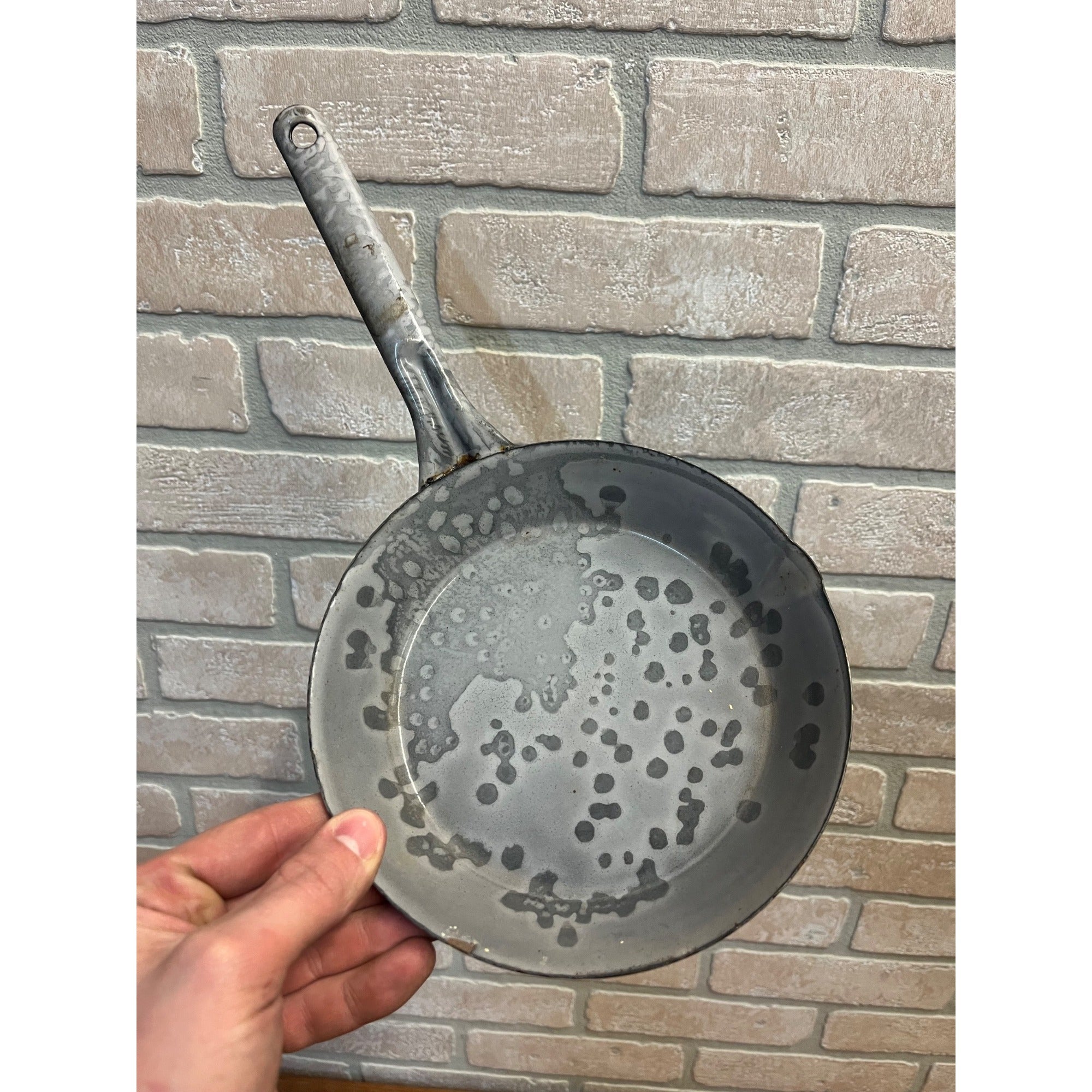 Antique Primitive Gray Enamel Graniteware Frying Pan Skillet 7" Dia Farmhouse