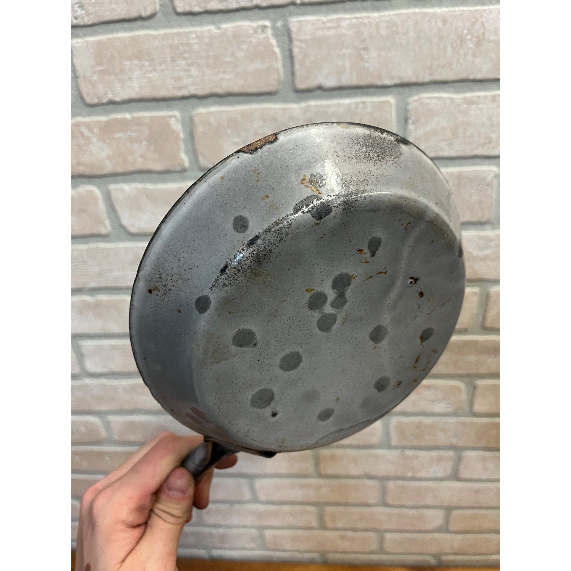 Antique Primitive Gray Enamel Graniteware Frying Pan Skillet 7" Dia Farmhouse