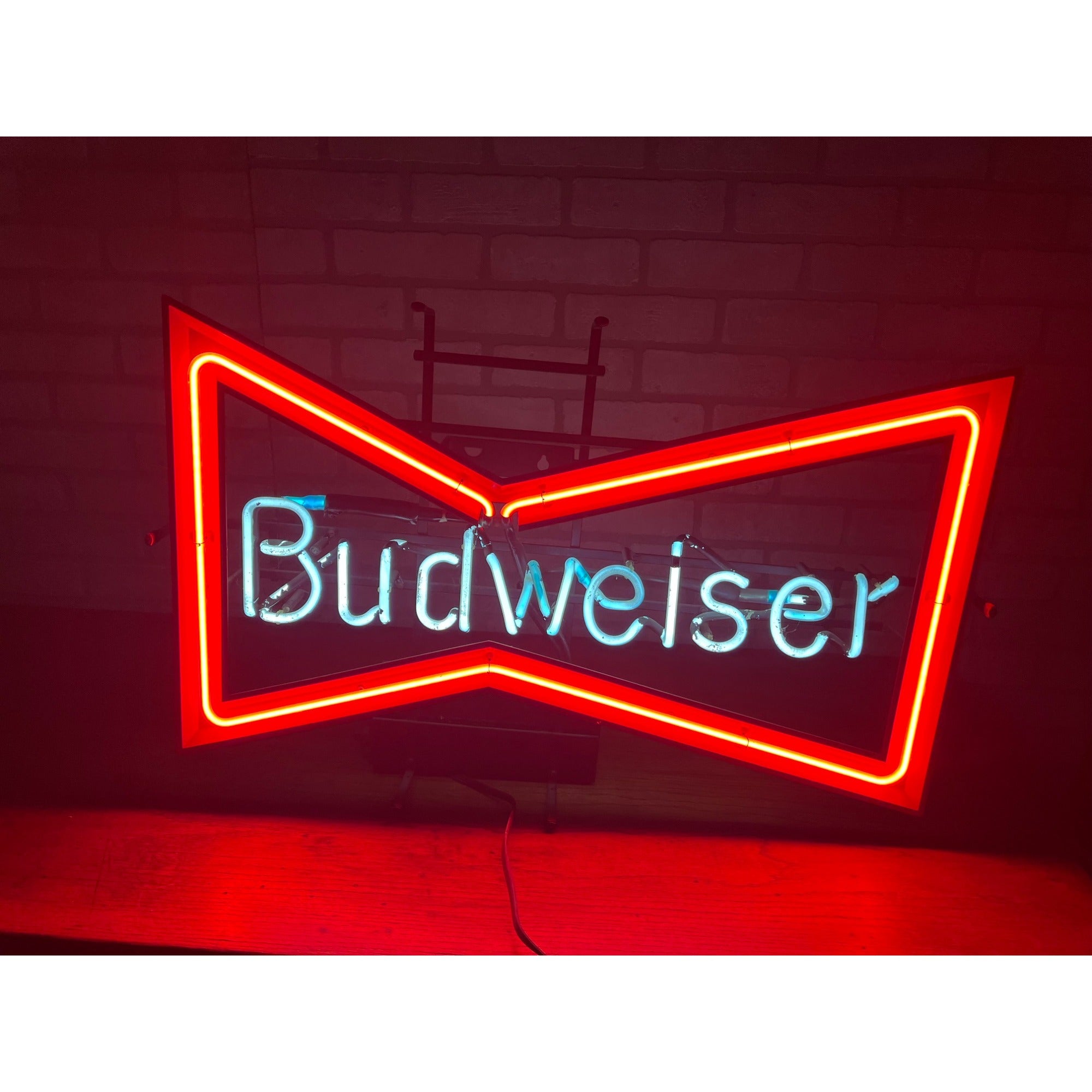 Vintage Budweiser Beer Red Bow Tie Bar Neon Lighted Sign 30"