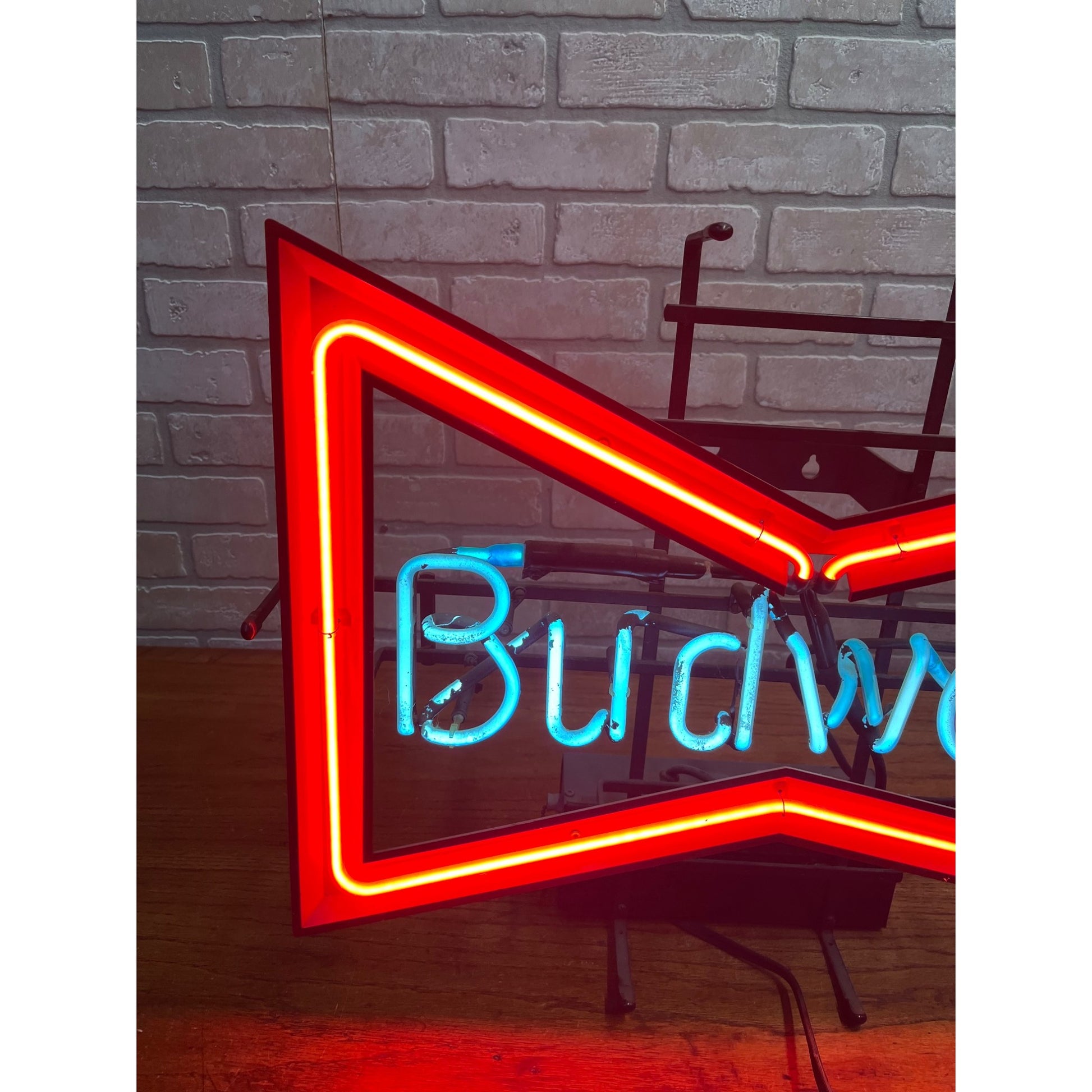 Vintage Budweiser Beer Red Bow Tie Bar Neon Lighted Sign 30"