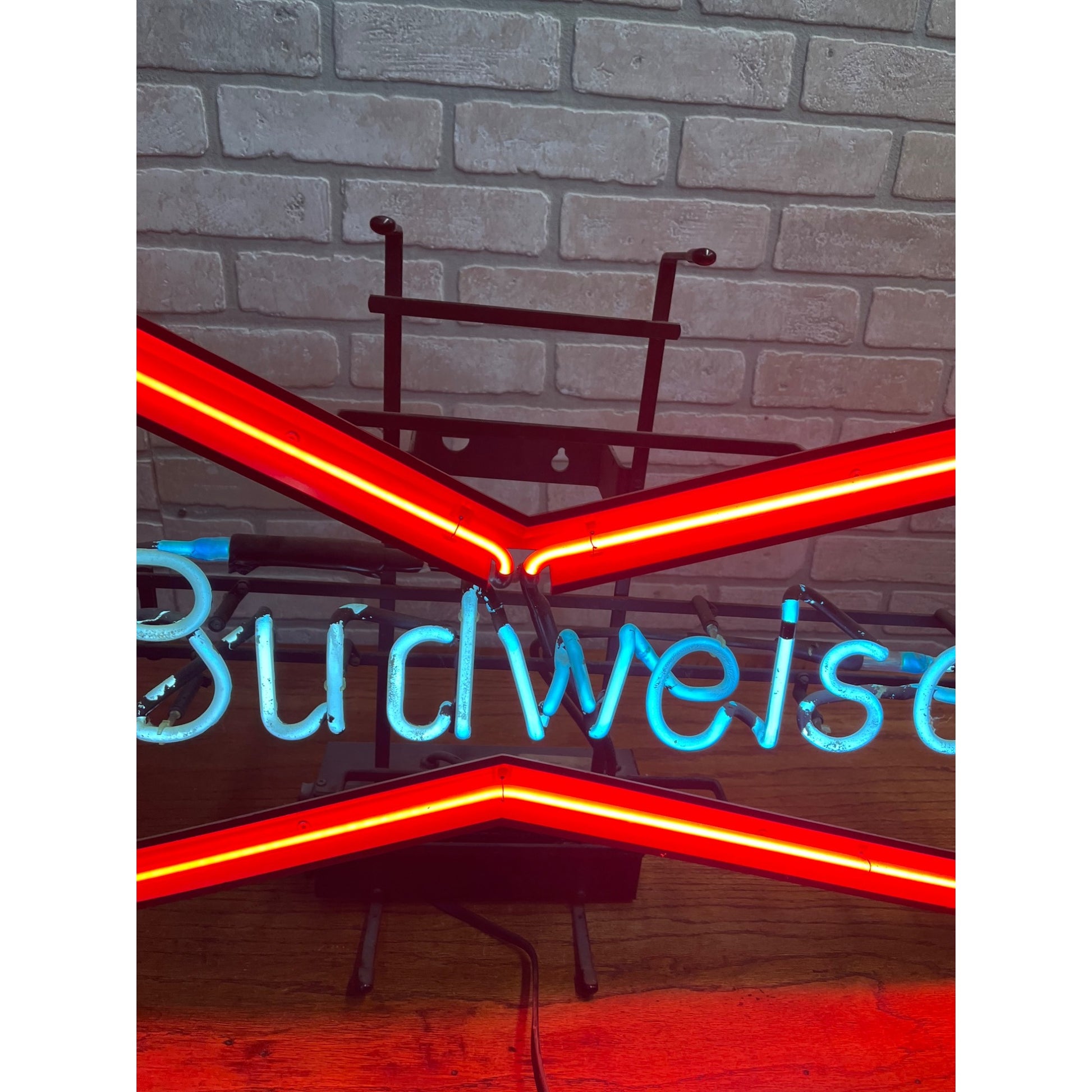 Vintage Budweiser Beer Red Bow Tie Bar Neon Lighted Sign 30"