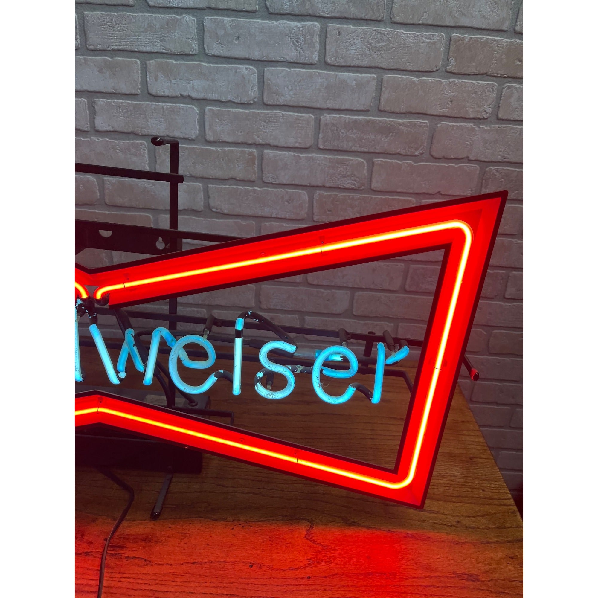 Vintage Budweiser Beer Red Bow Tie Bar Neon Lighted Sign 30"