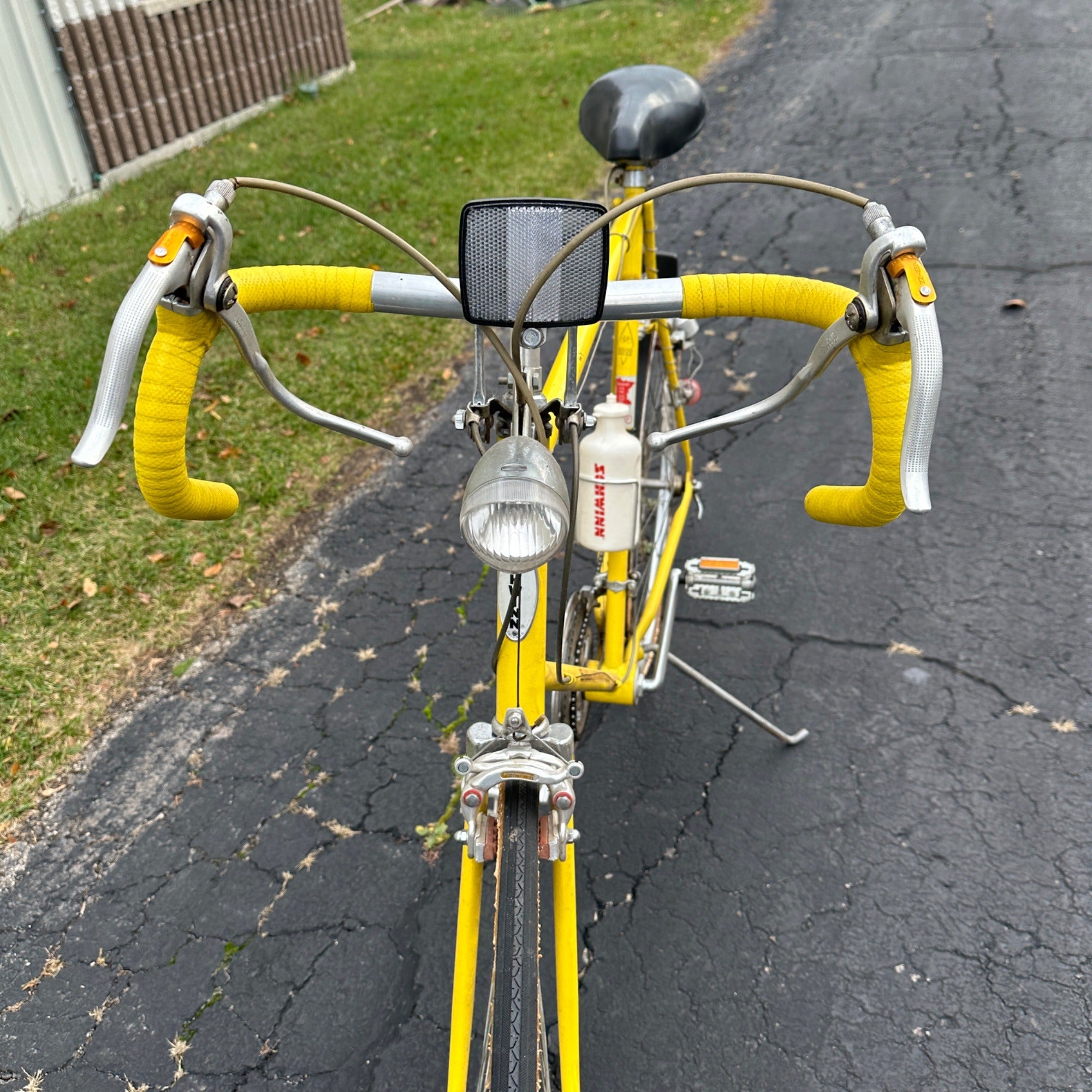 Vintage 1975 Schwinn Continental Men's Bicycle Yellow Brothers Antiques Vintage 1975 Schwinn Continental Men's Bicycle Yellow Brothers Antiques