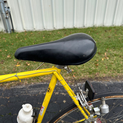 Vintage 1975 Schwinn Continental Men's Bicycle Yellow