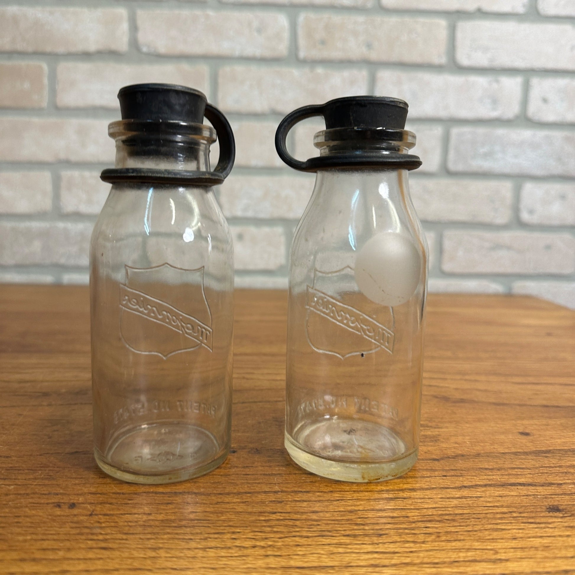 Vintage Pair Mojonnier Milk Testing Bottles Rubber Stopper Farm Dairy Lot (2)