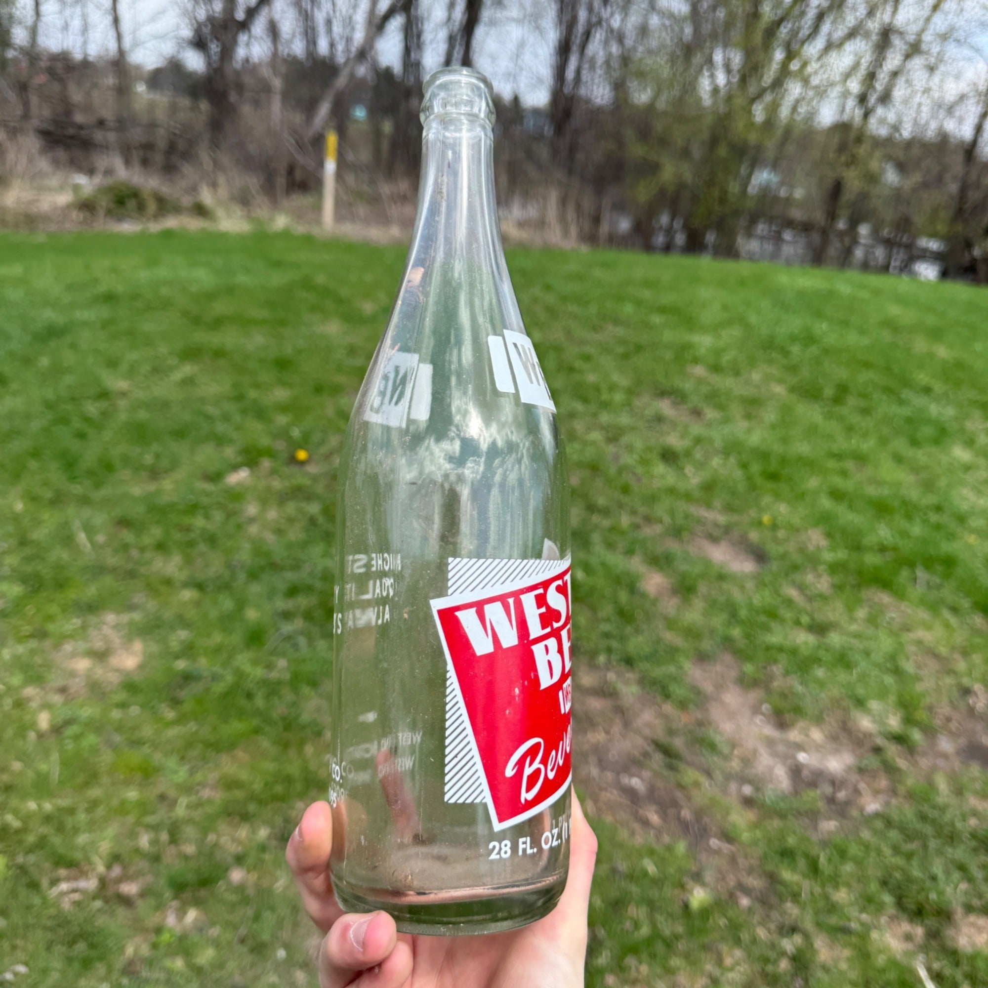 1 Pint 12 Fl Oz West Bend Beverage Applied Label Bottle Large Soda Wisconsin