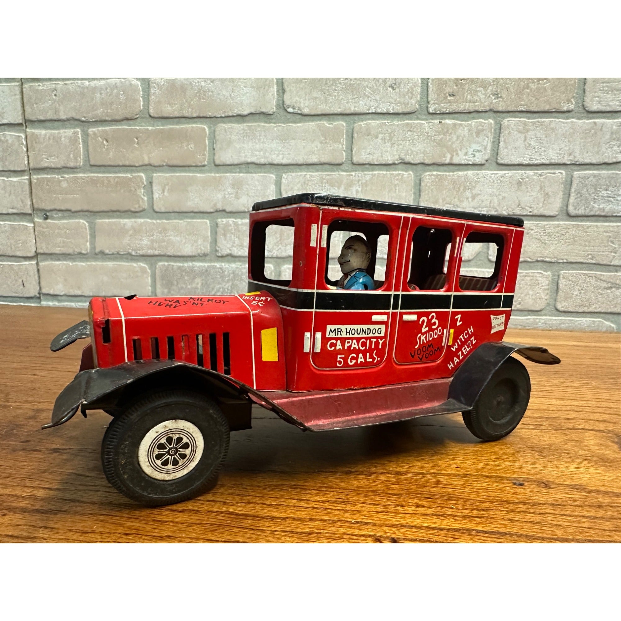 Marx Line Mar Tin Campus Express Mr. Houndog Jalopy Car - 1960's Japan