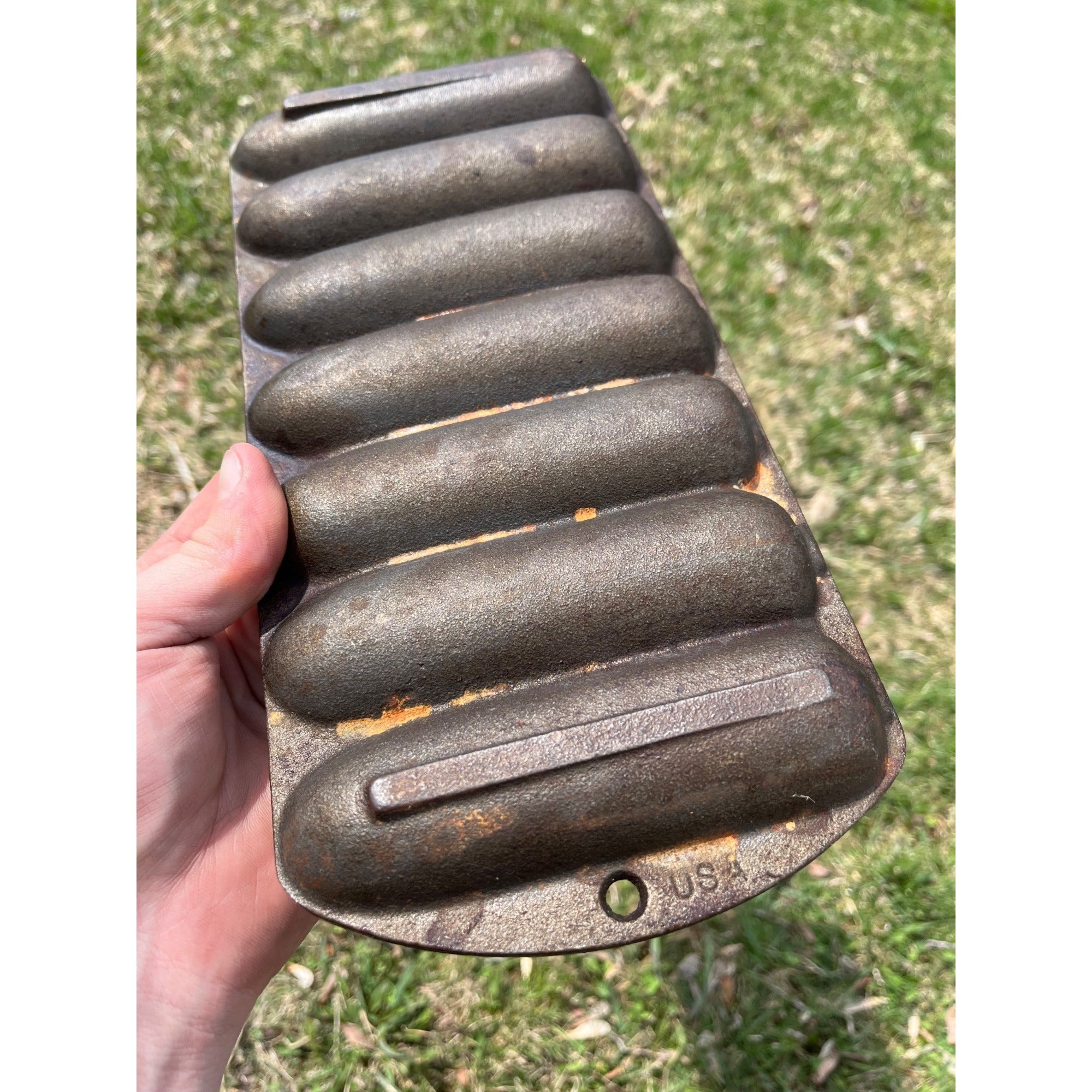 Vintage Cast Iron Lodge Crispy Corn Stick Pan Cornbread Corn Bread 27C2
