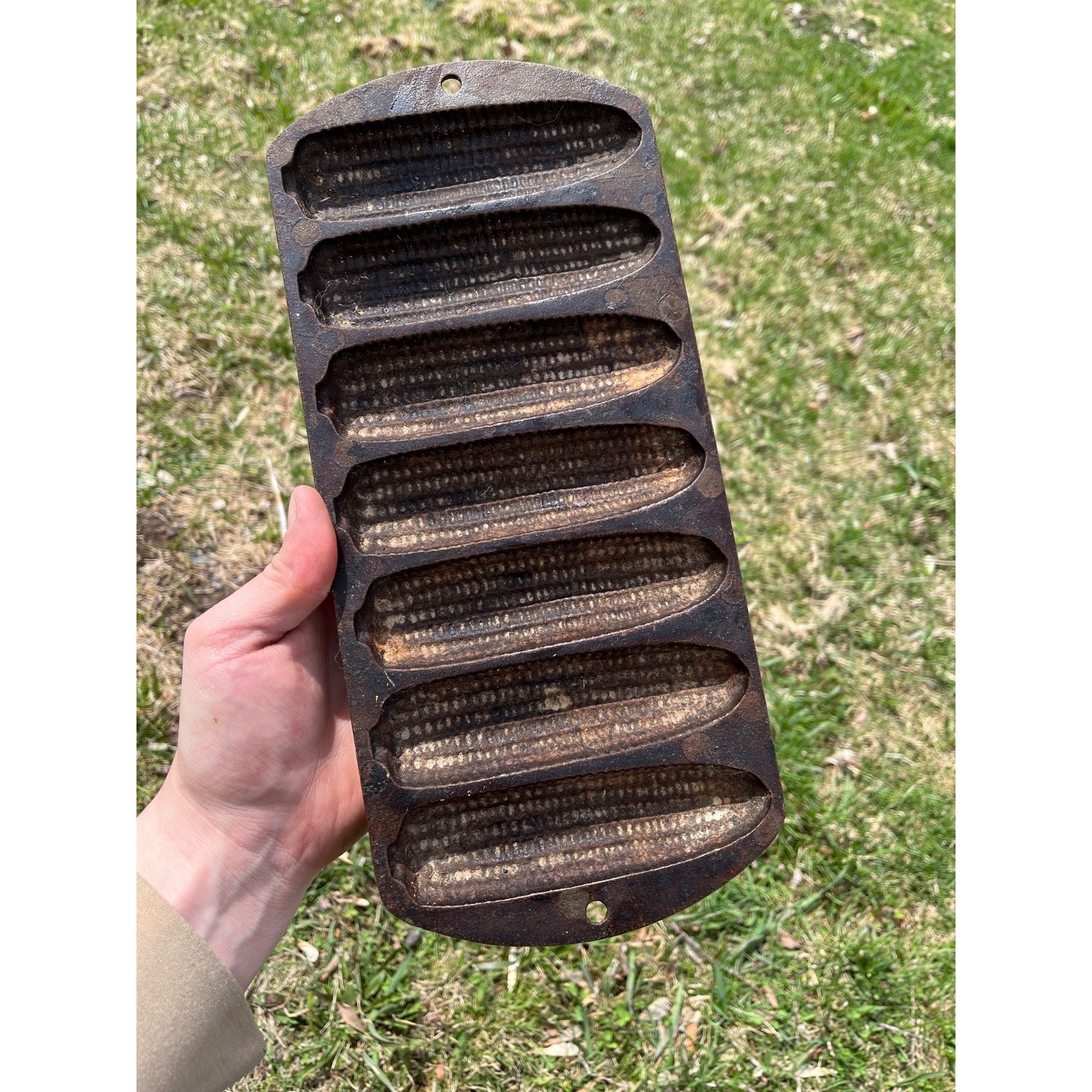 Vintage Cast Iron Lodge Crispy Corn Stick Pan Cornbread Corn Bread 27C2