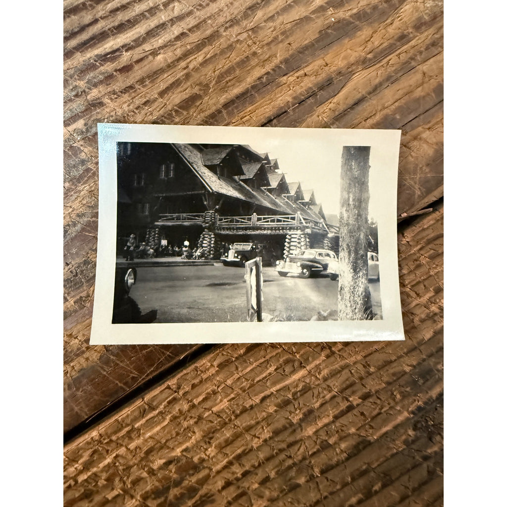 Vintage 1950s Old Faithful Inn Yellowstone National Park Hotel Snapshot Real Photo