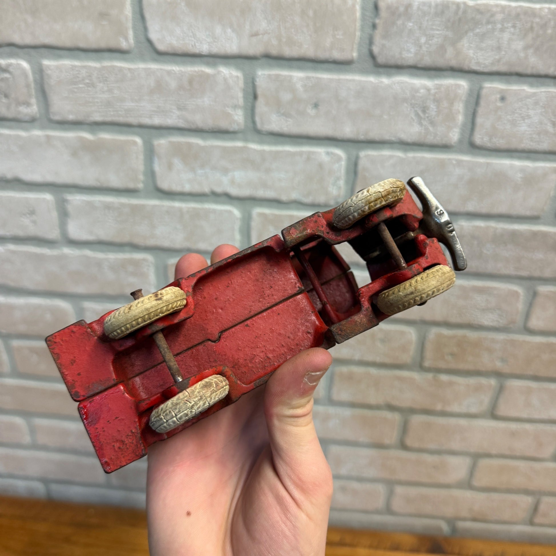 Antique 1920s Arcade Cast Iron ICE Studebaker Delivery Truck Red 6-3/8"