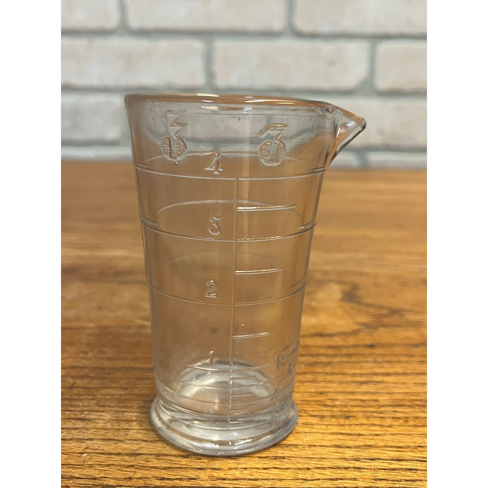 Antique Vintage Pharmacy Drug Store Chemistry Beaker Measuring Glass 4oz