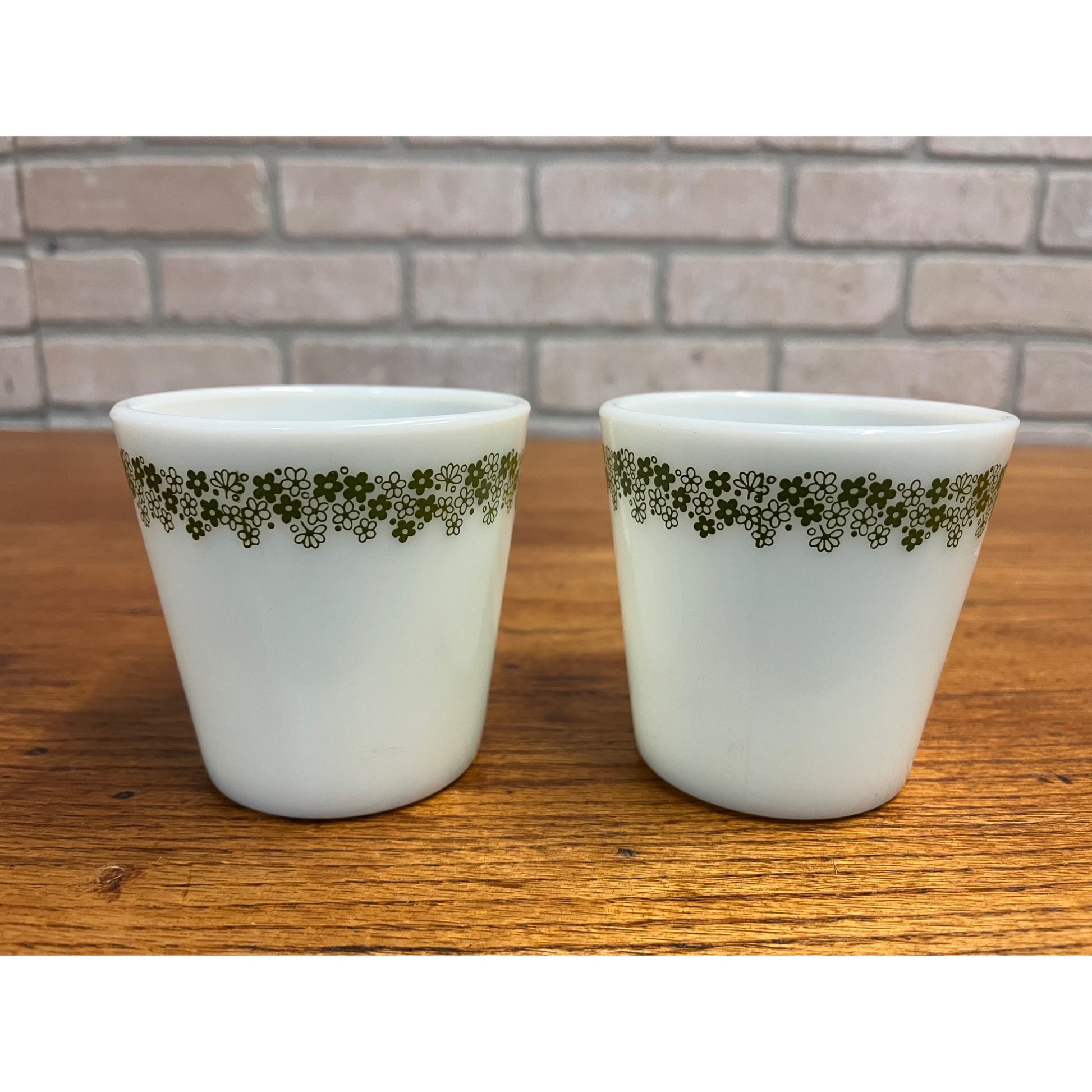 2 Vintage PYREX Corelle Mugs Cups Spring Blossom Crazy Daisy Glass Green