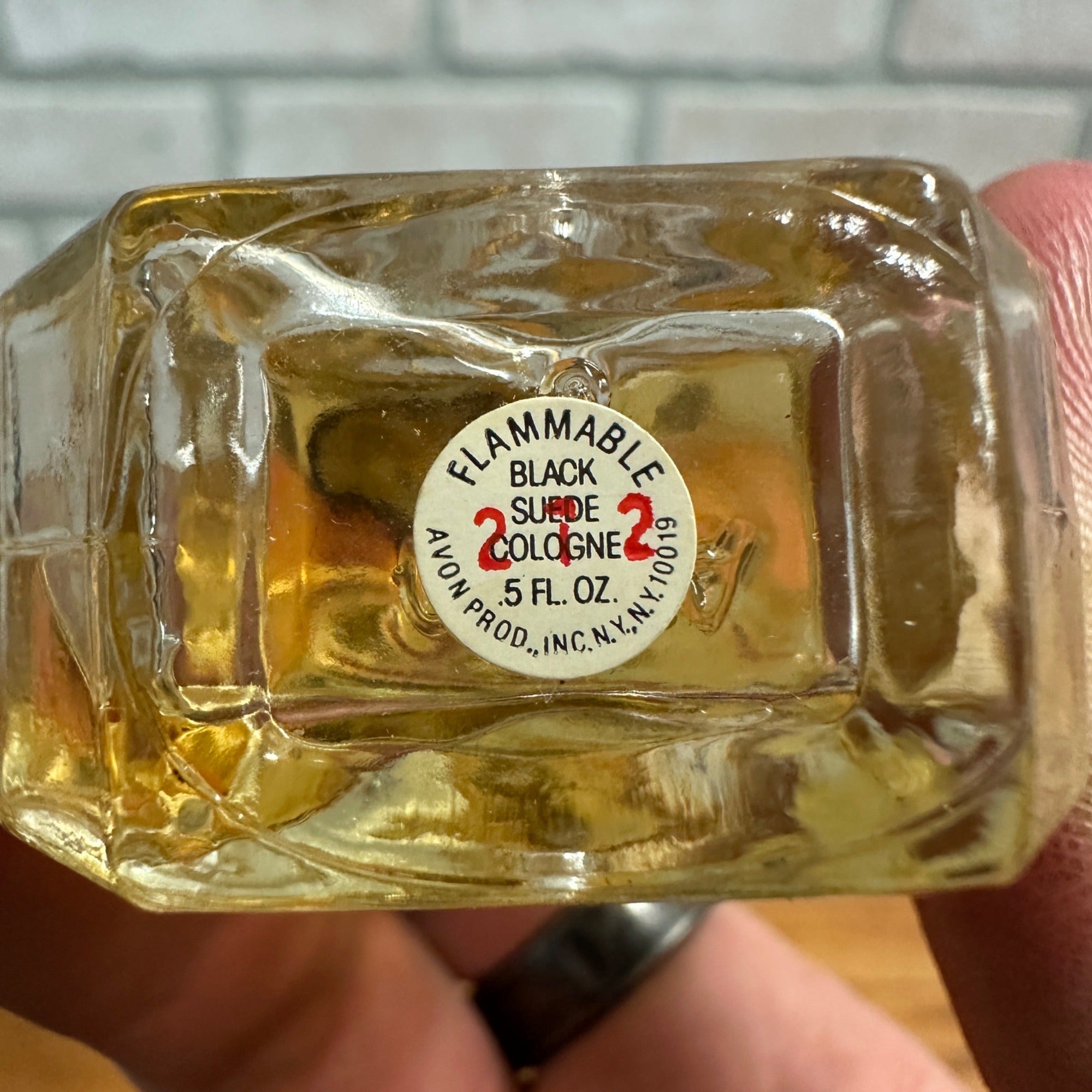 Avon Tag Along .5 fl oz Cologne Splash Gift for Men (new with box)