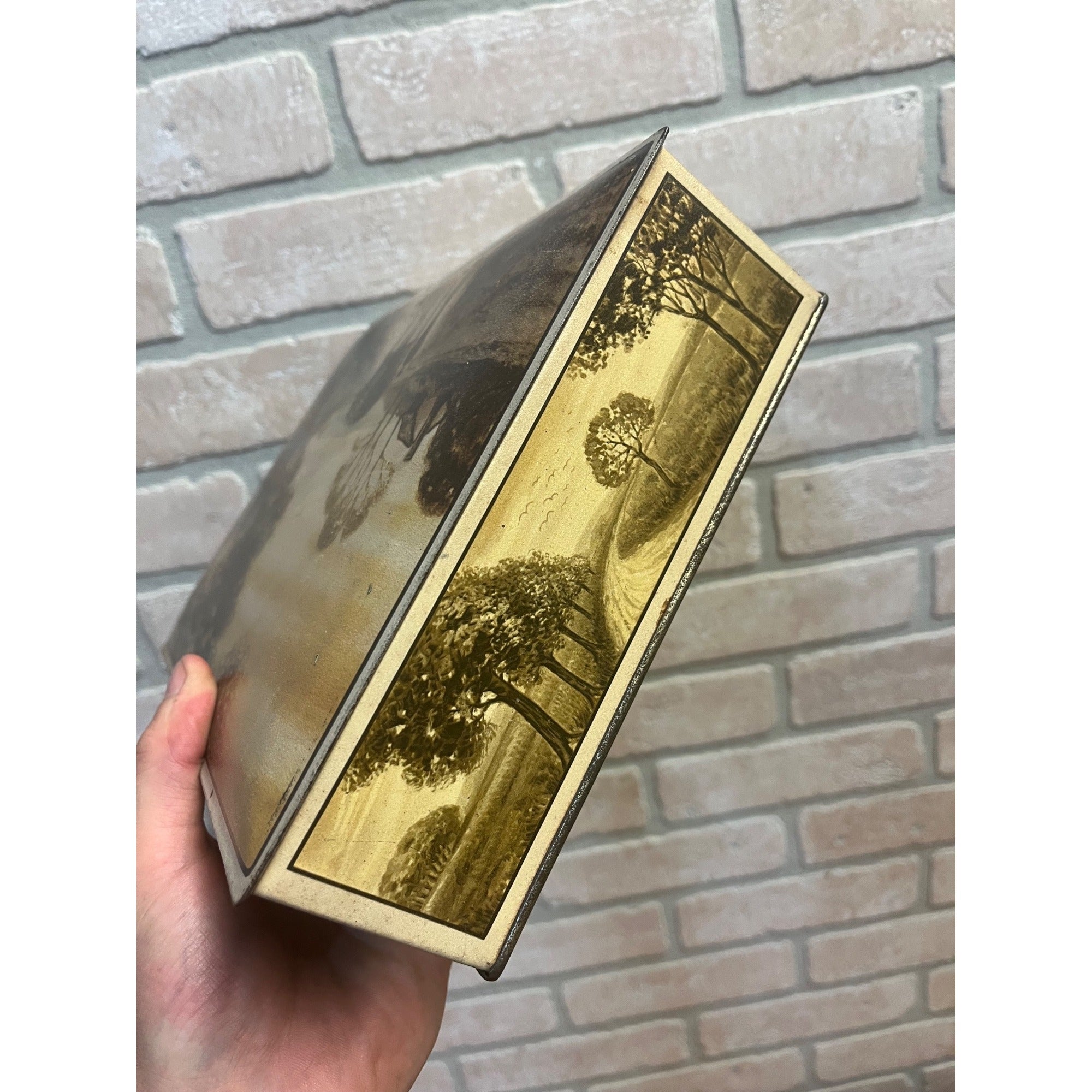 Vintage 1920s Uneeda Biscuit Metal Tin Box Featuring Pastoral Scenes Hinged