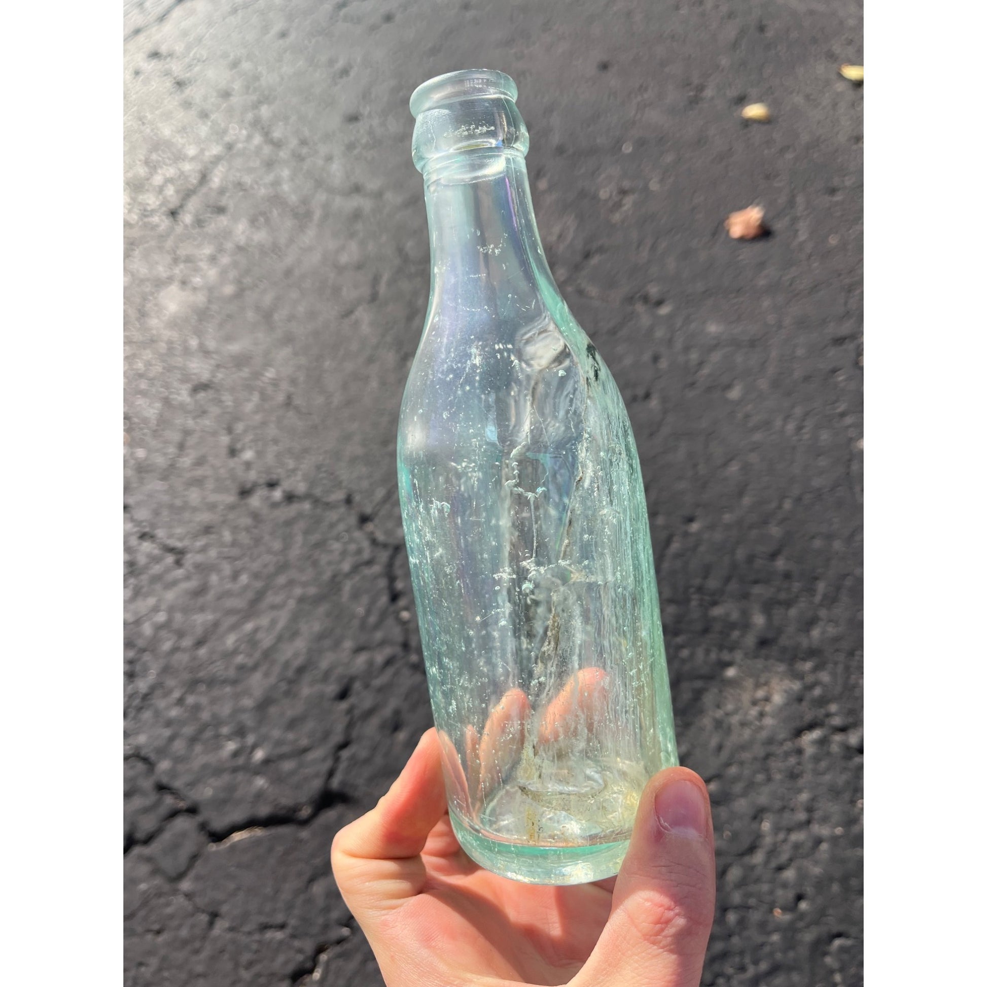 Supreme Bottling Co. c1920s Waukesha Wis Blue Soda Beer Bottle 8oz