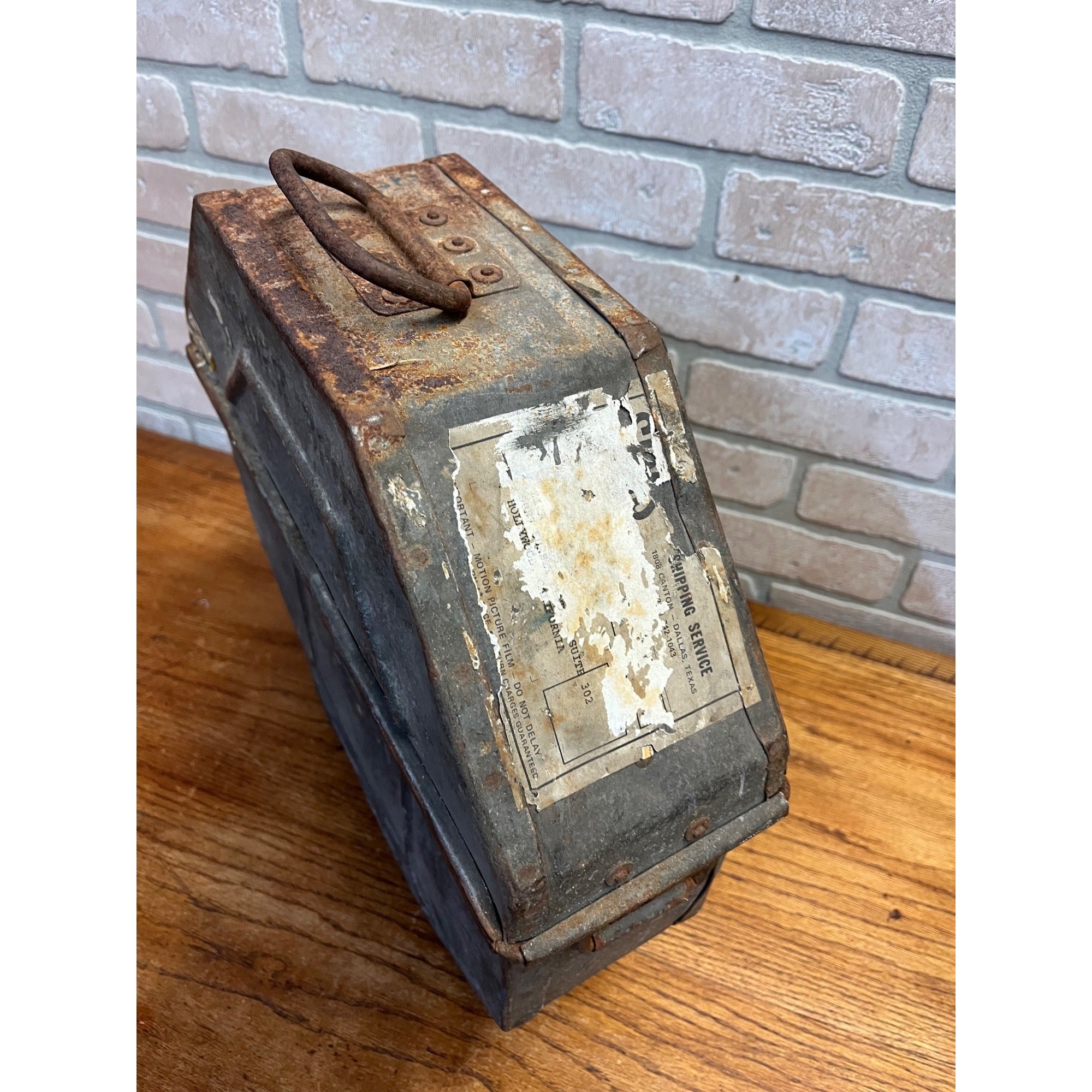 Vintage Warner Bros Industrial Movie Reel Film Canister Case Carrier
