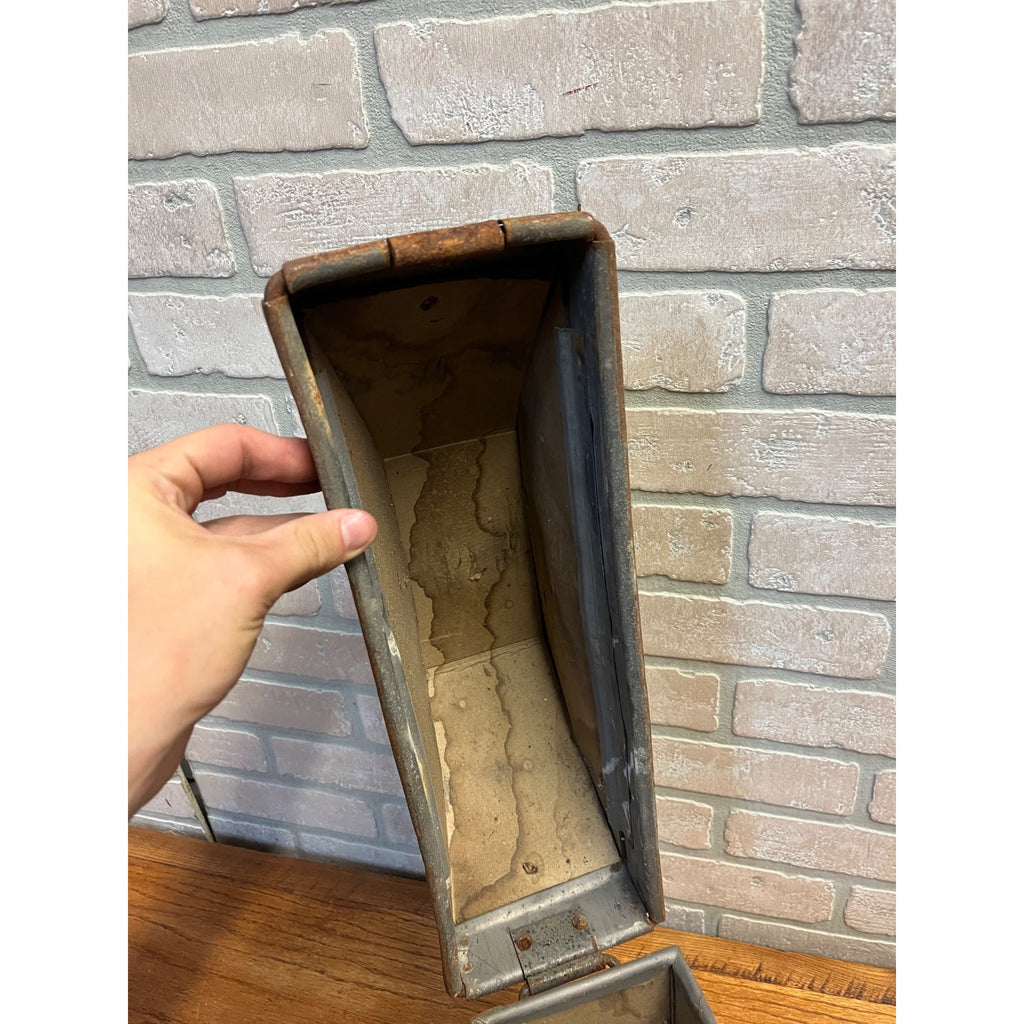 Vintage Warner Bros Industrial Movie Reel Film Canister Case Carrier